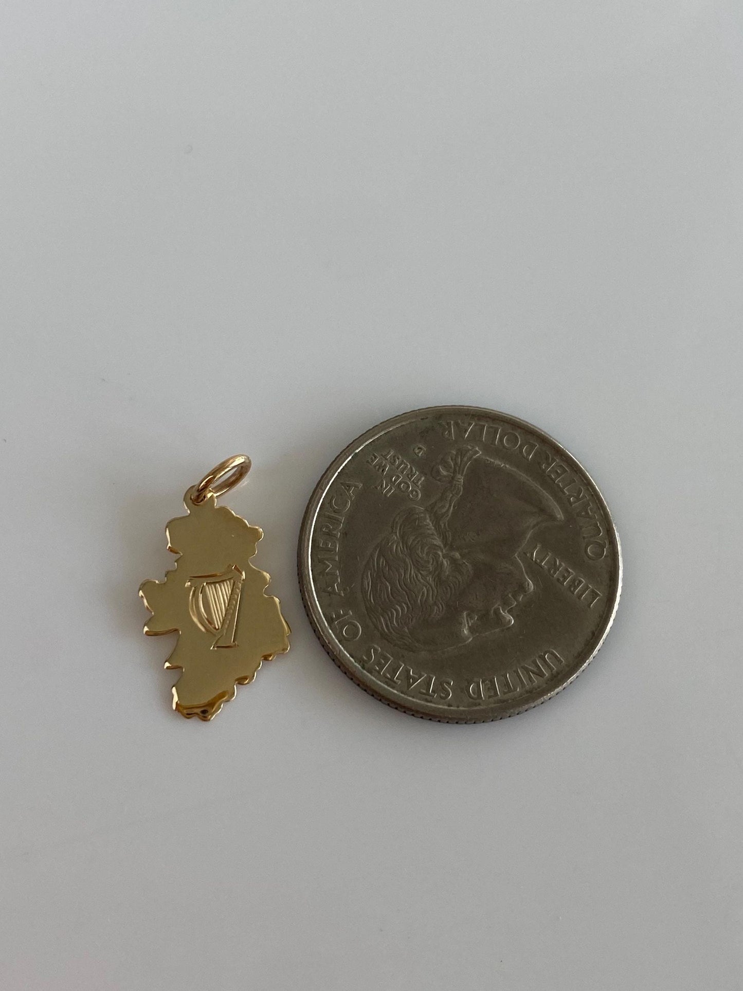 Vintage Solid 9k Yellow Gold Harp Design Charm