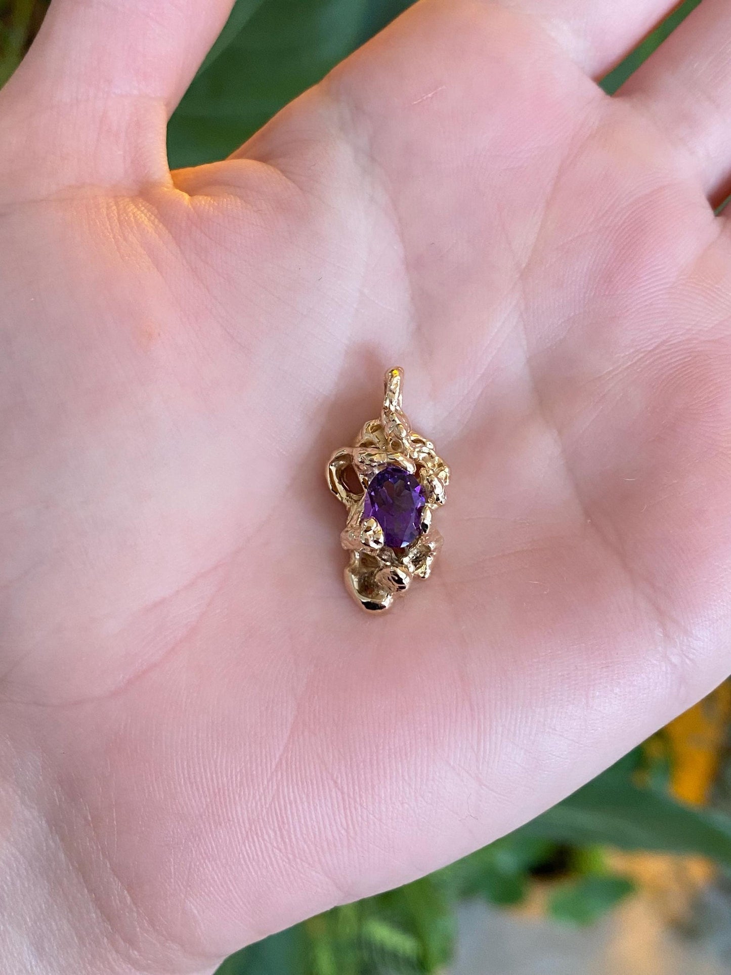 Vintage Solid 14k Yellow Gold Purple Spinel Organic Charm