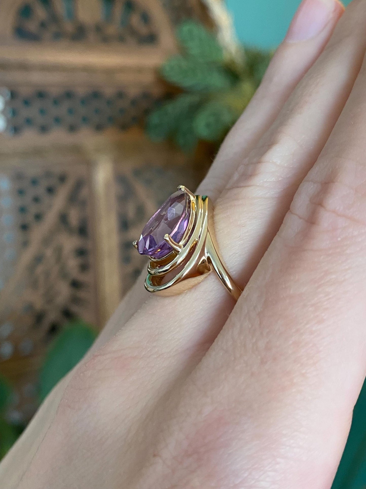 Vintage Solid 14k Yellow Gold Amethyst Teardrop Twist Ring - Size 6