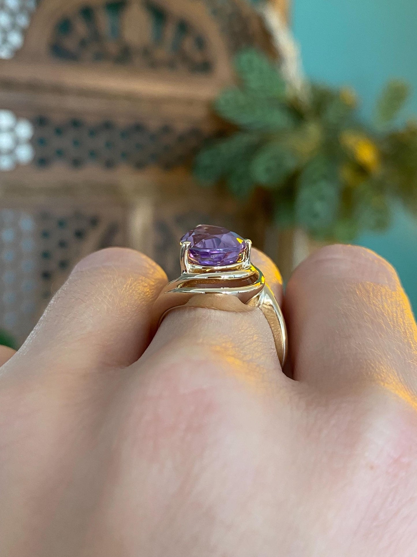 Vintage Solid 14k Yellow Gold Amethyst Teardrop Twist Ring - Size 6