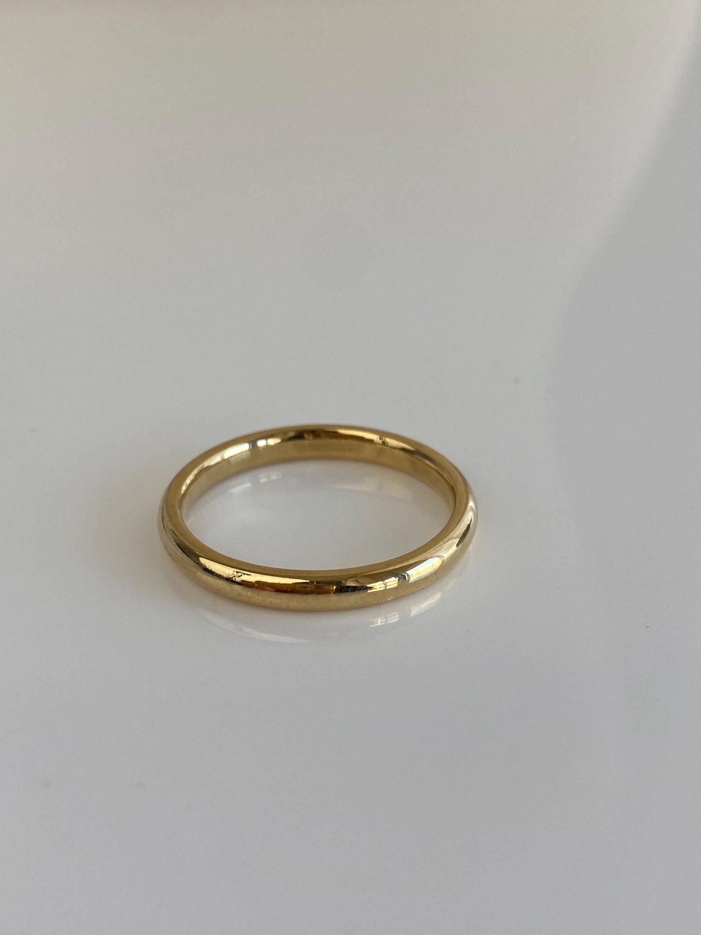 Vintage Solid 18k Yellow Gold Ring Band - Size 9