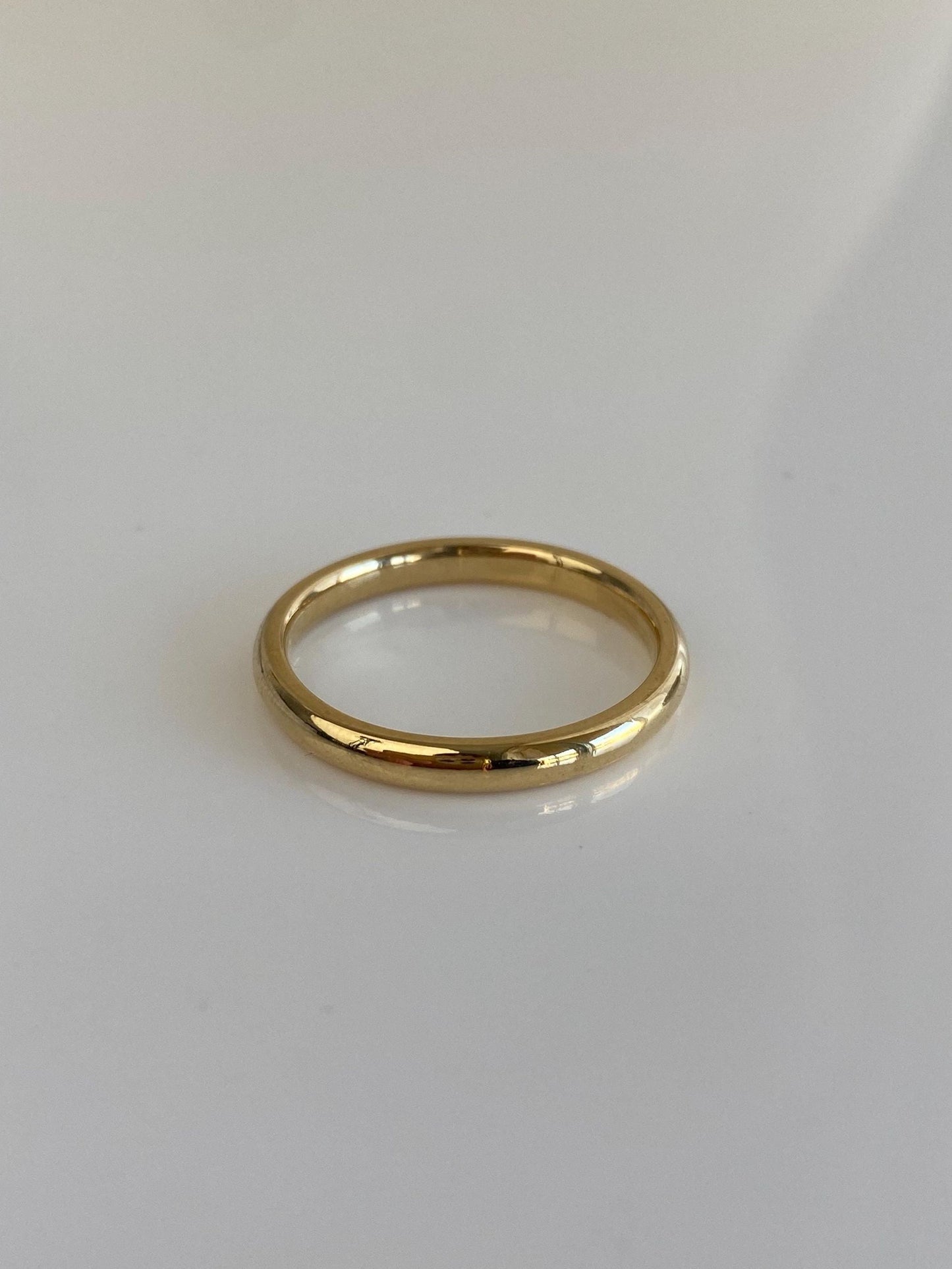 Vintage Solid 18k Yellow Gold Ring Band - Size 9