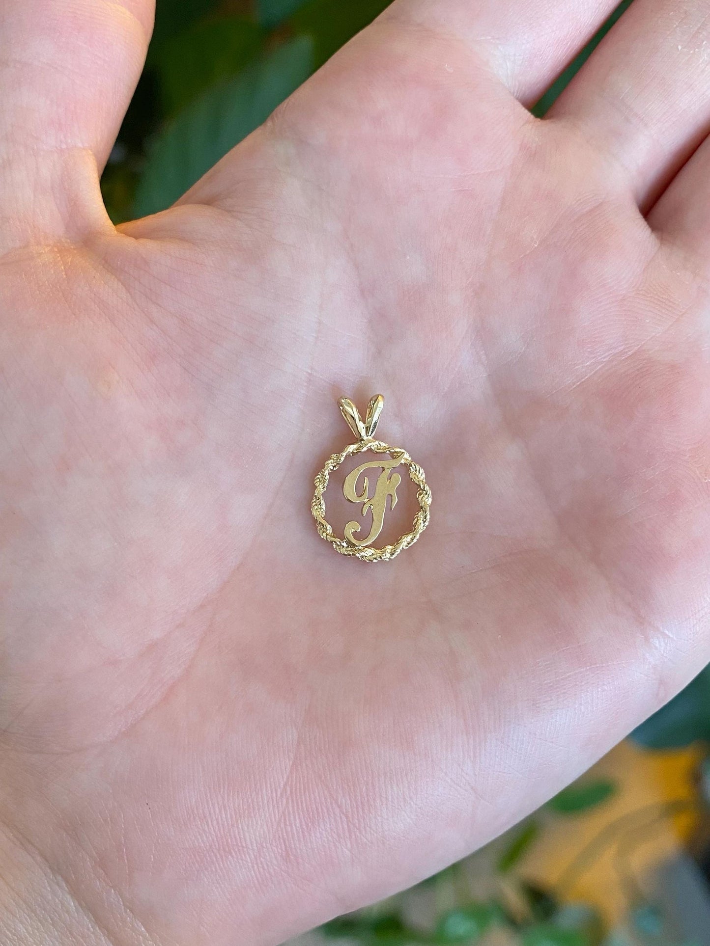 Solid 14k Yellow Gold Initial 'F' Rope Border Charm