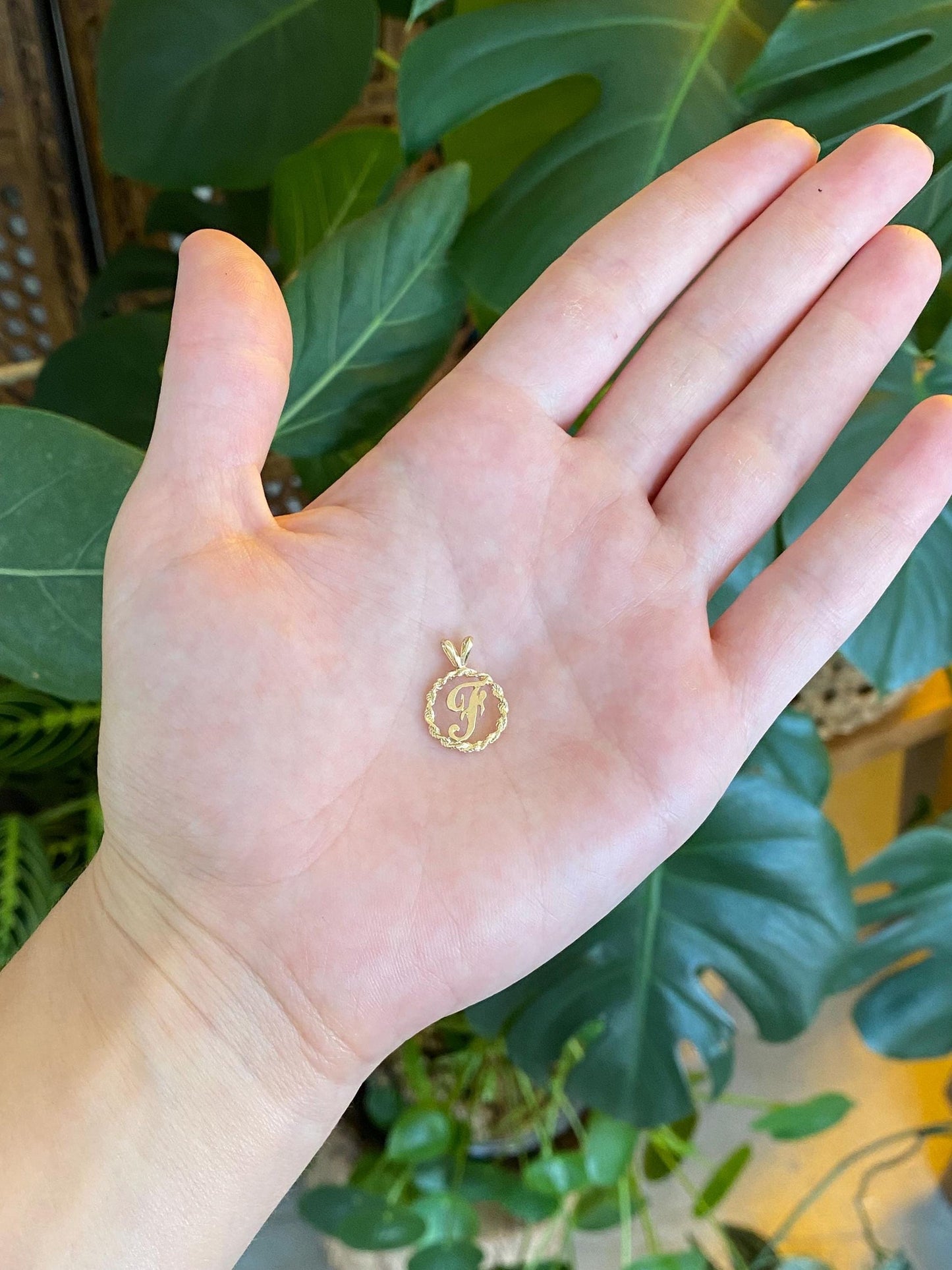 Solid 14k Yellow Gold Initial 'F' Rope Border Charm