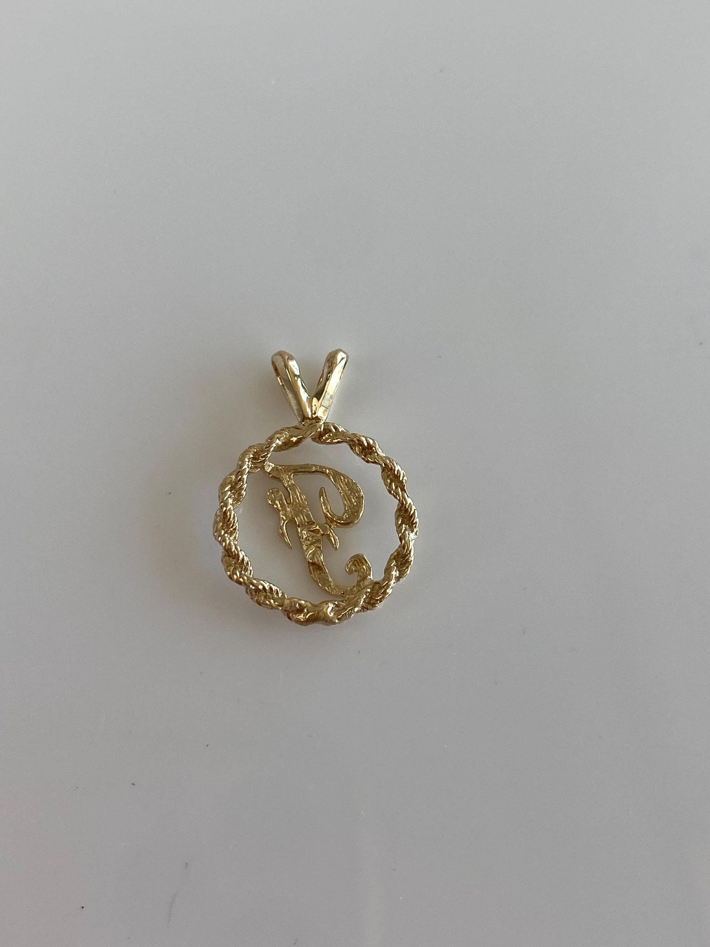 Solid 14k Yellow Gold Initial 'F' Rope Border Charm