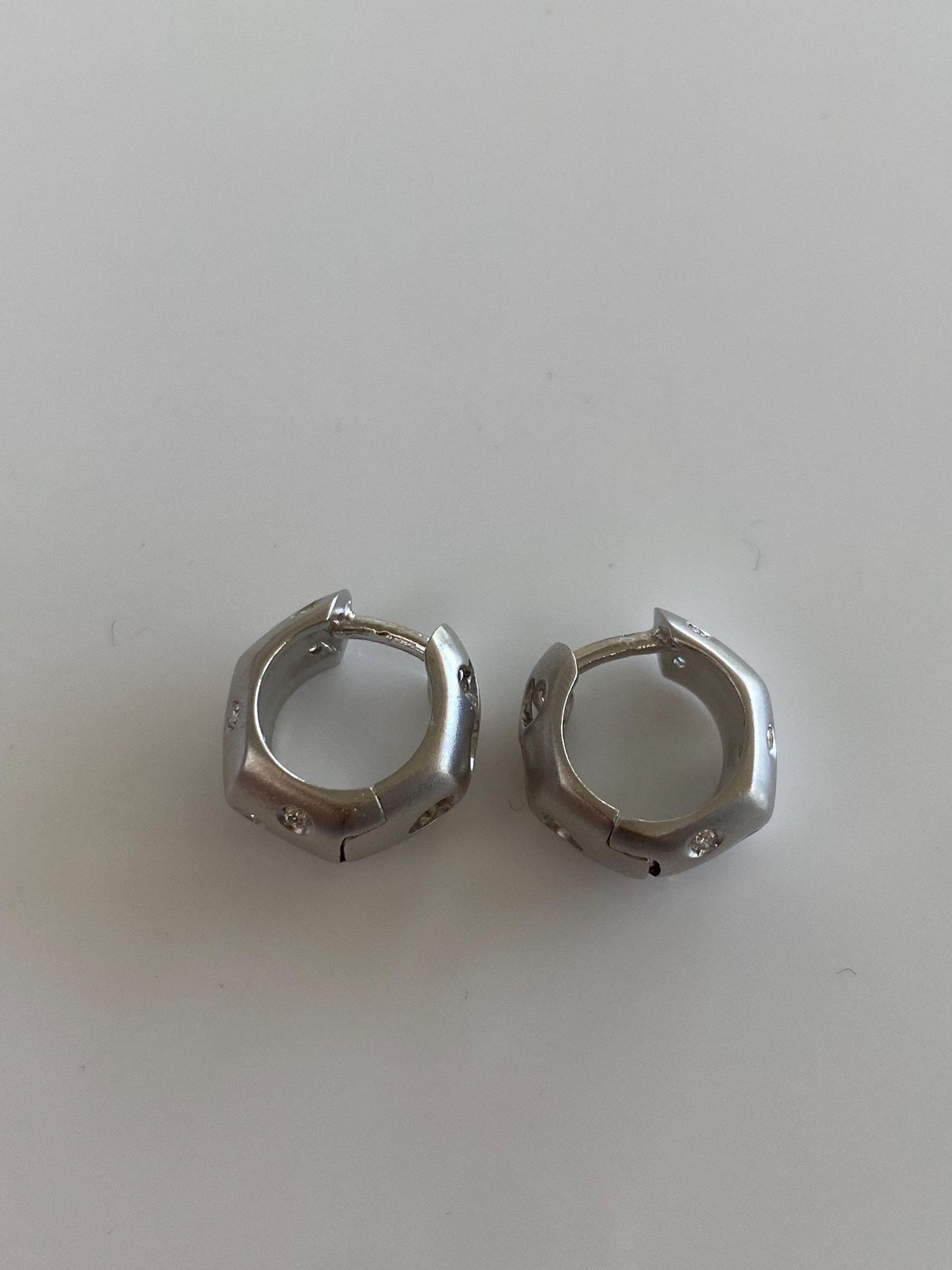 Vintage Solid 18k White Gold Diamond Satin Little Huggie Hoop Earrings