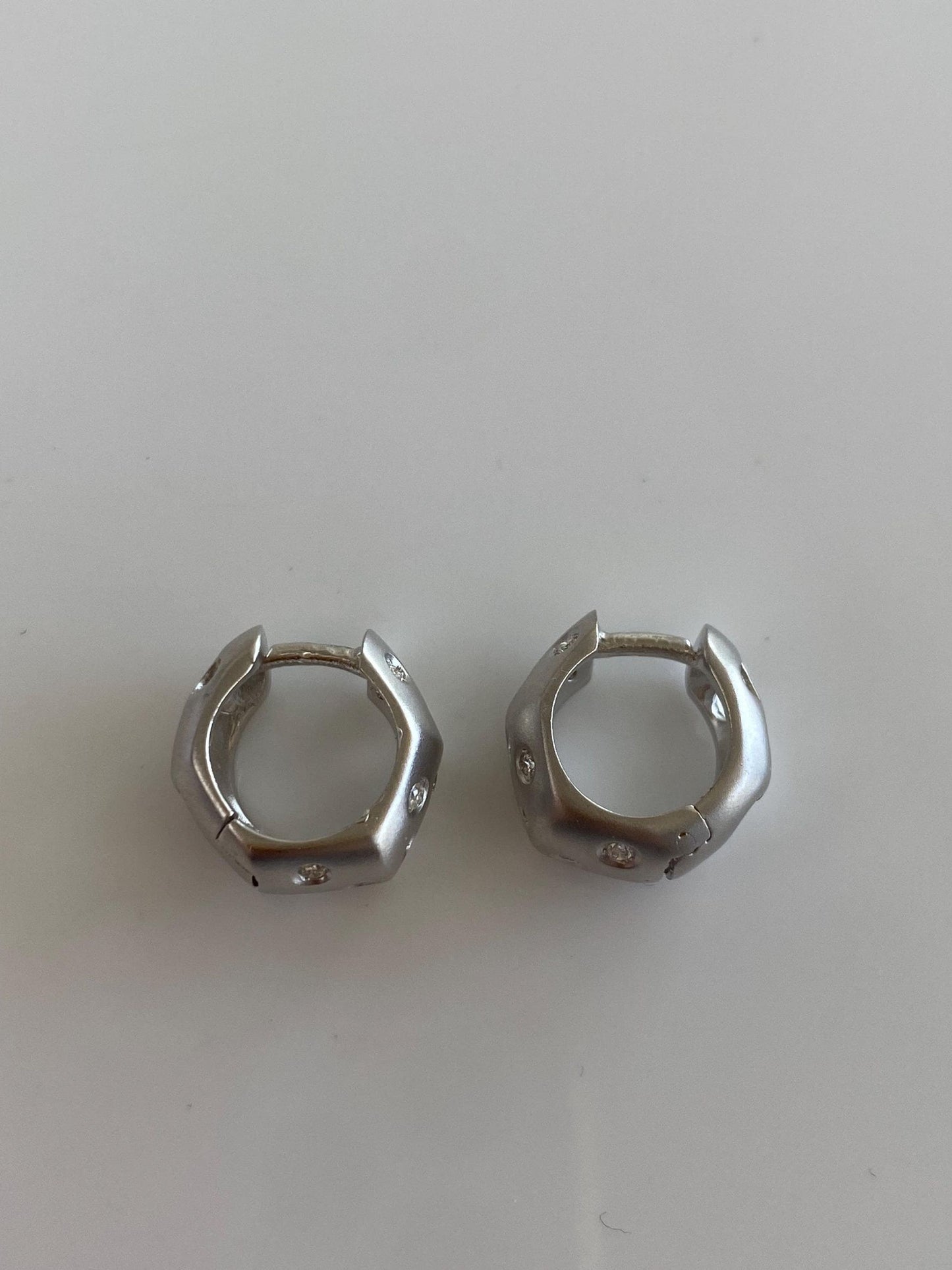 Vintage Solid 18k White Gold Diamond Satin Little Huggie Hoop Earrings