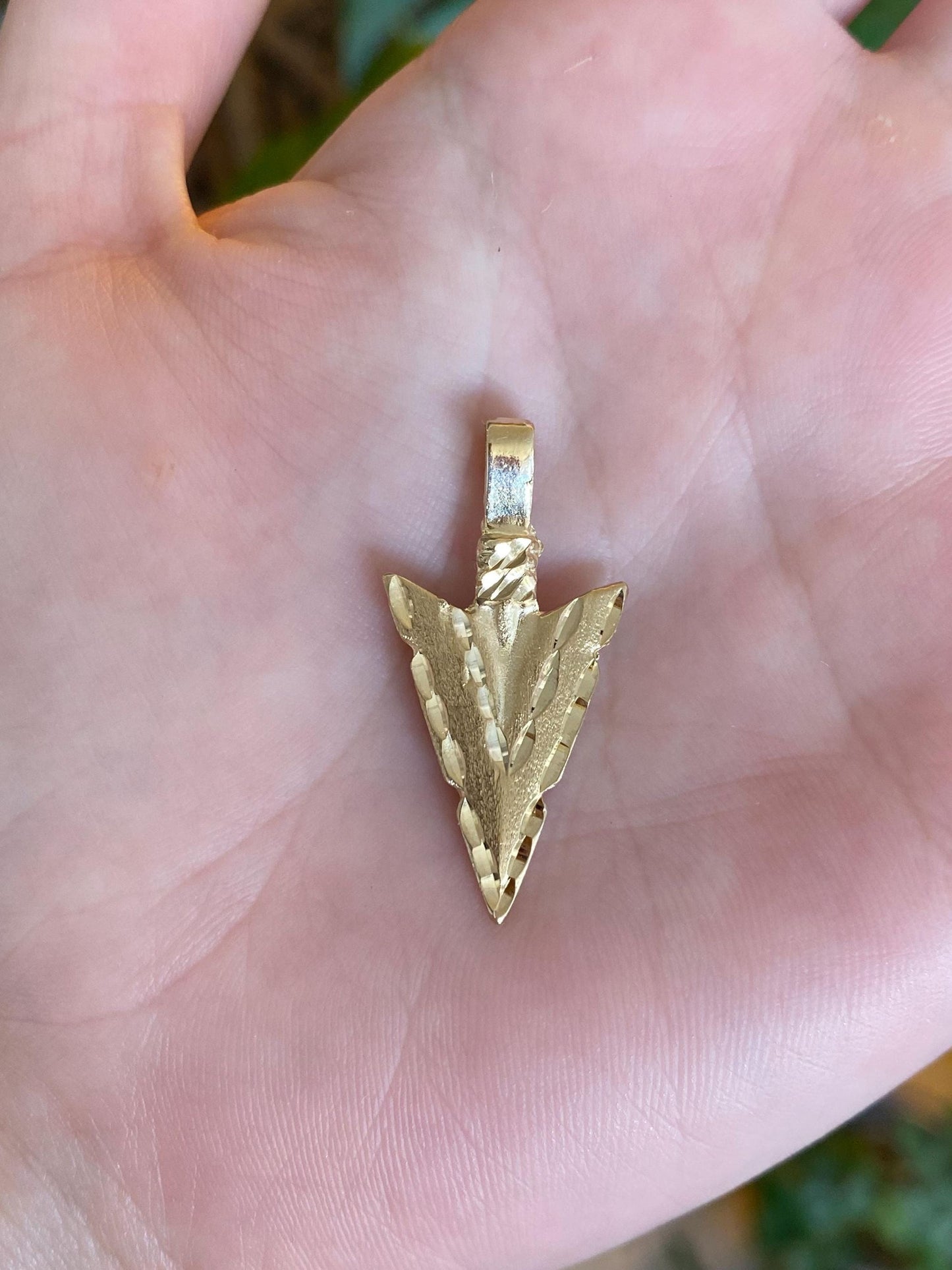 Vintage Solid 14k Yellow Gold Diamond Cut Arrowhead Charm