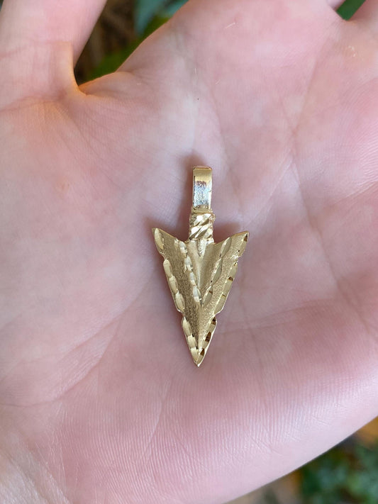 Vintage Solid 14k Yellow Gold Diamond Cut Arrowhead Charm