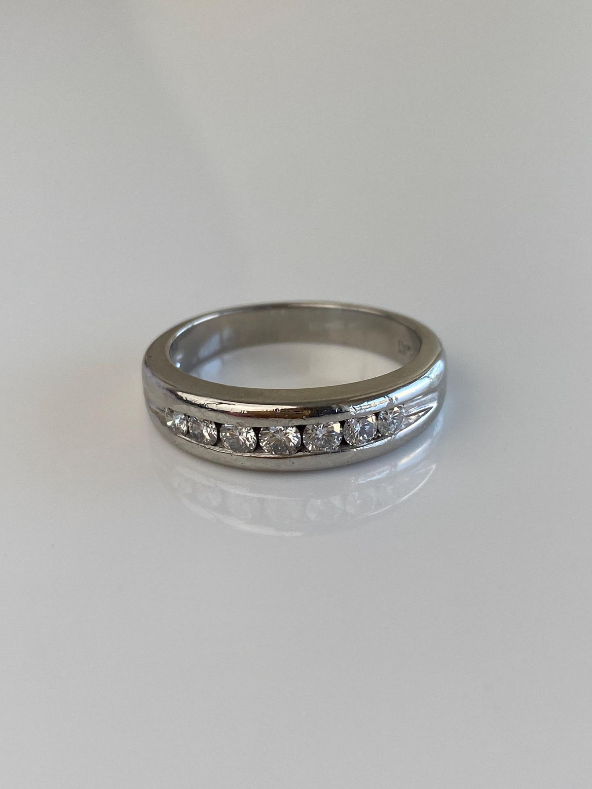 Vintage Solid Platinum Diamonds Ring Band - Size 9.5