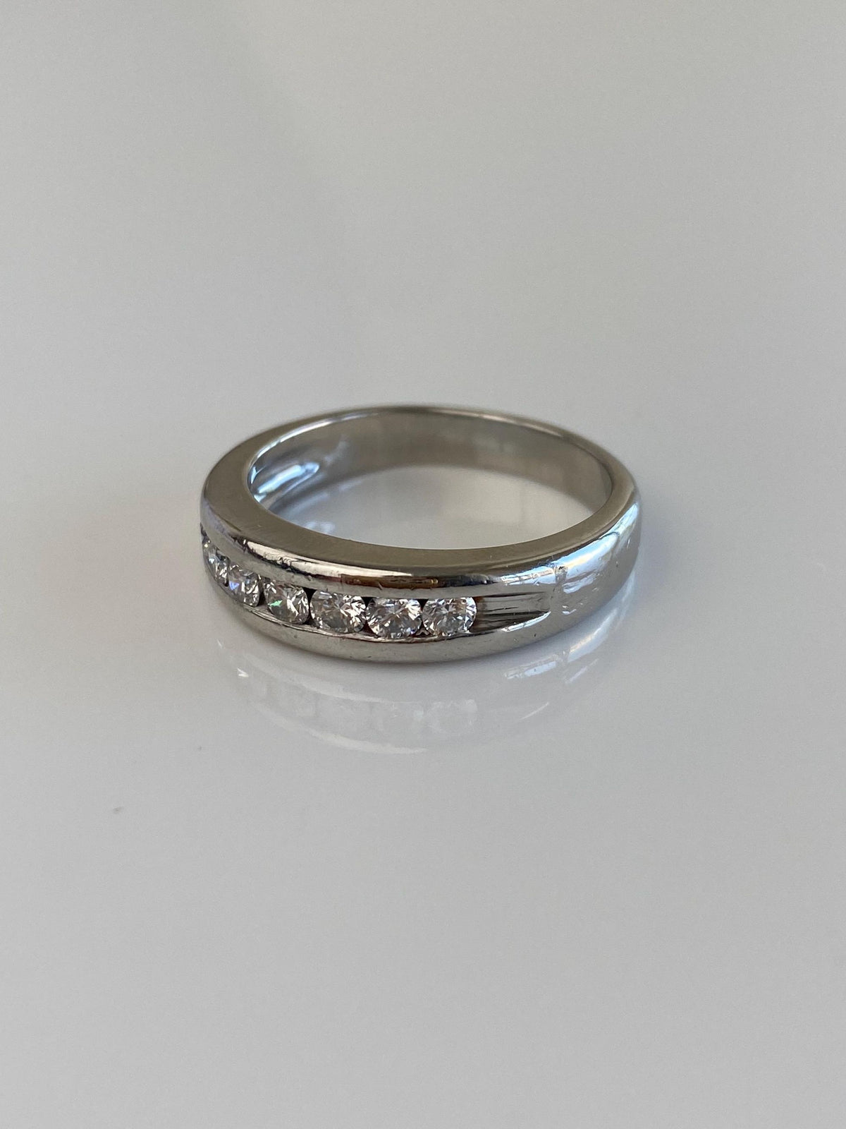 Vintage Solid Platinum Diamonds Ring Band - Size 9.5