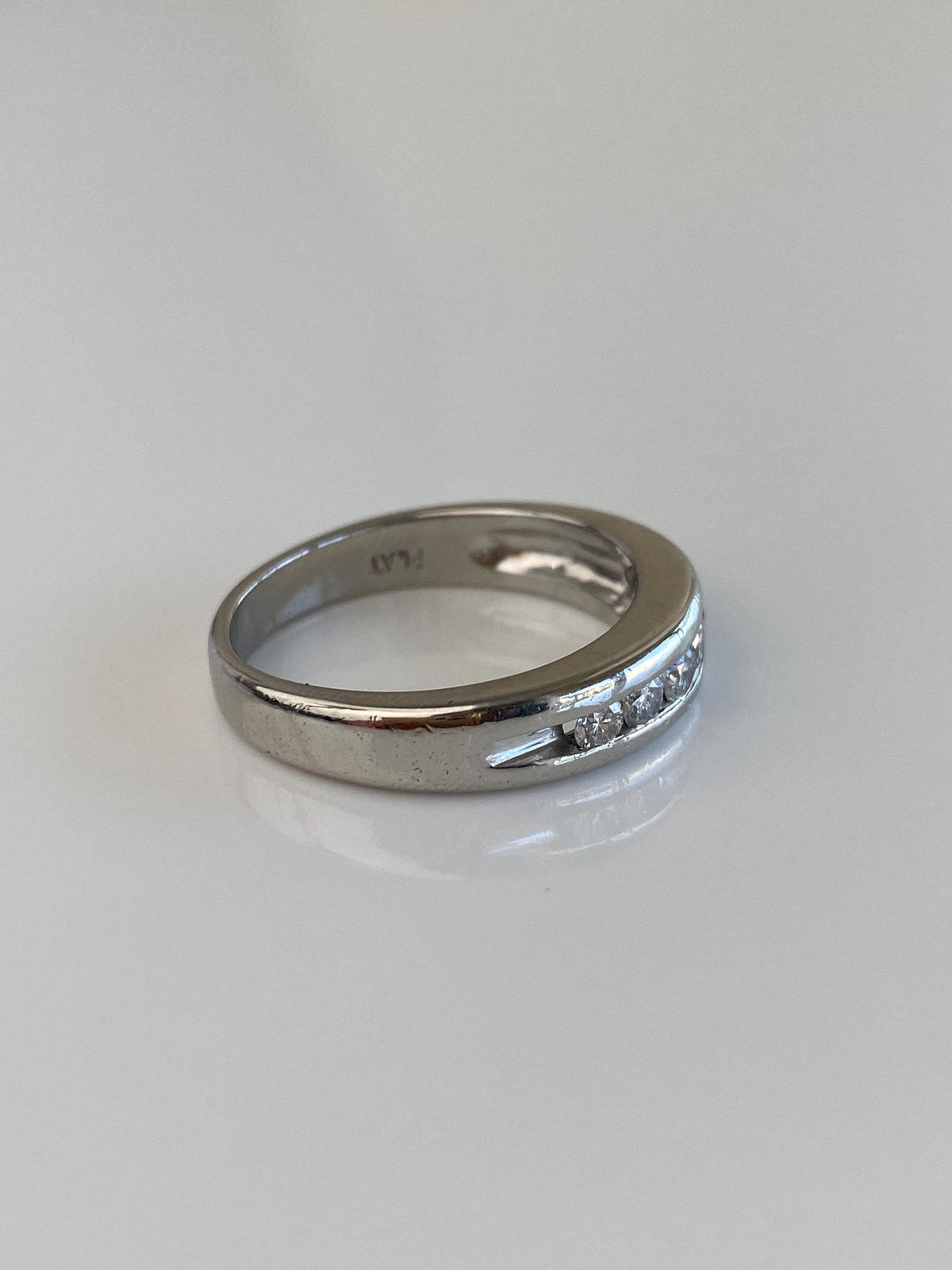 Vintage Solid Platinum Diamonds Ring Band - Size 9.5