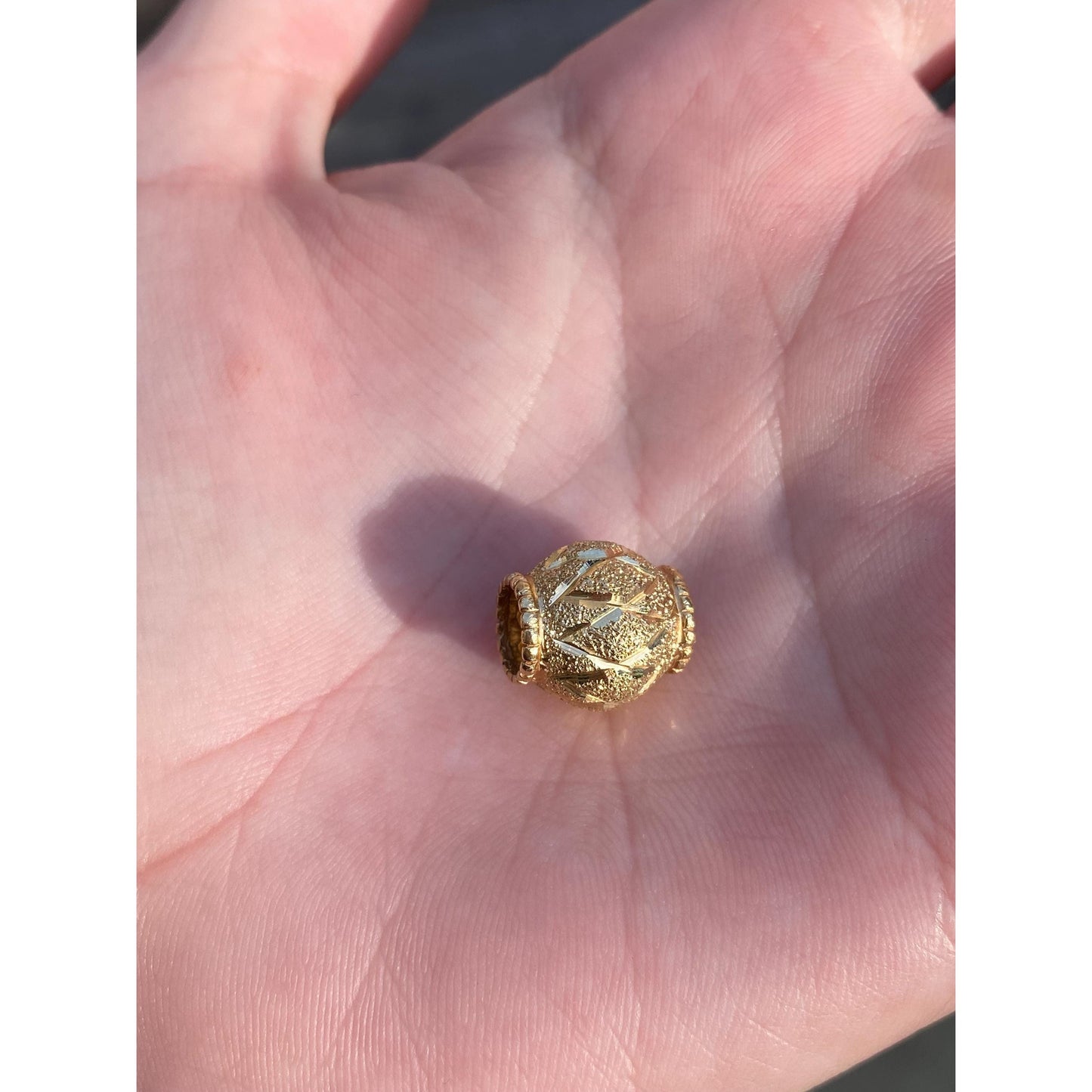 Vintage Solid 14k Yellow Gold Diamond Cut Bead