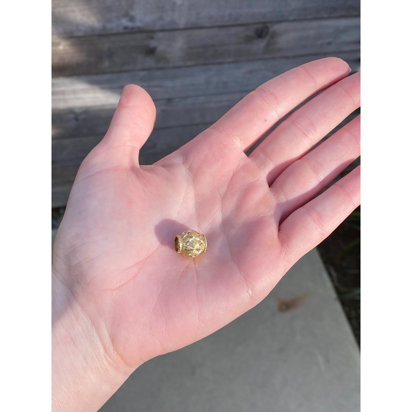 Vintage Solid 14k Yellow Gold Diamond Cut Bead