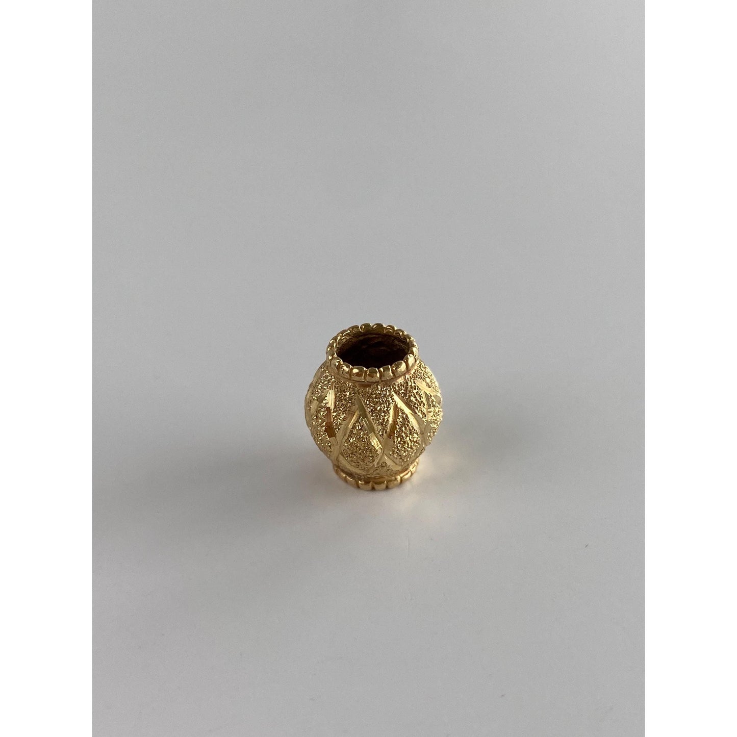 Vintage Solid 14k Yellow Gold Diamond Cut Bead