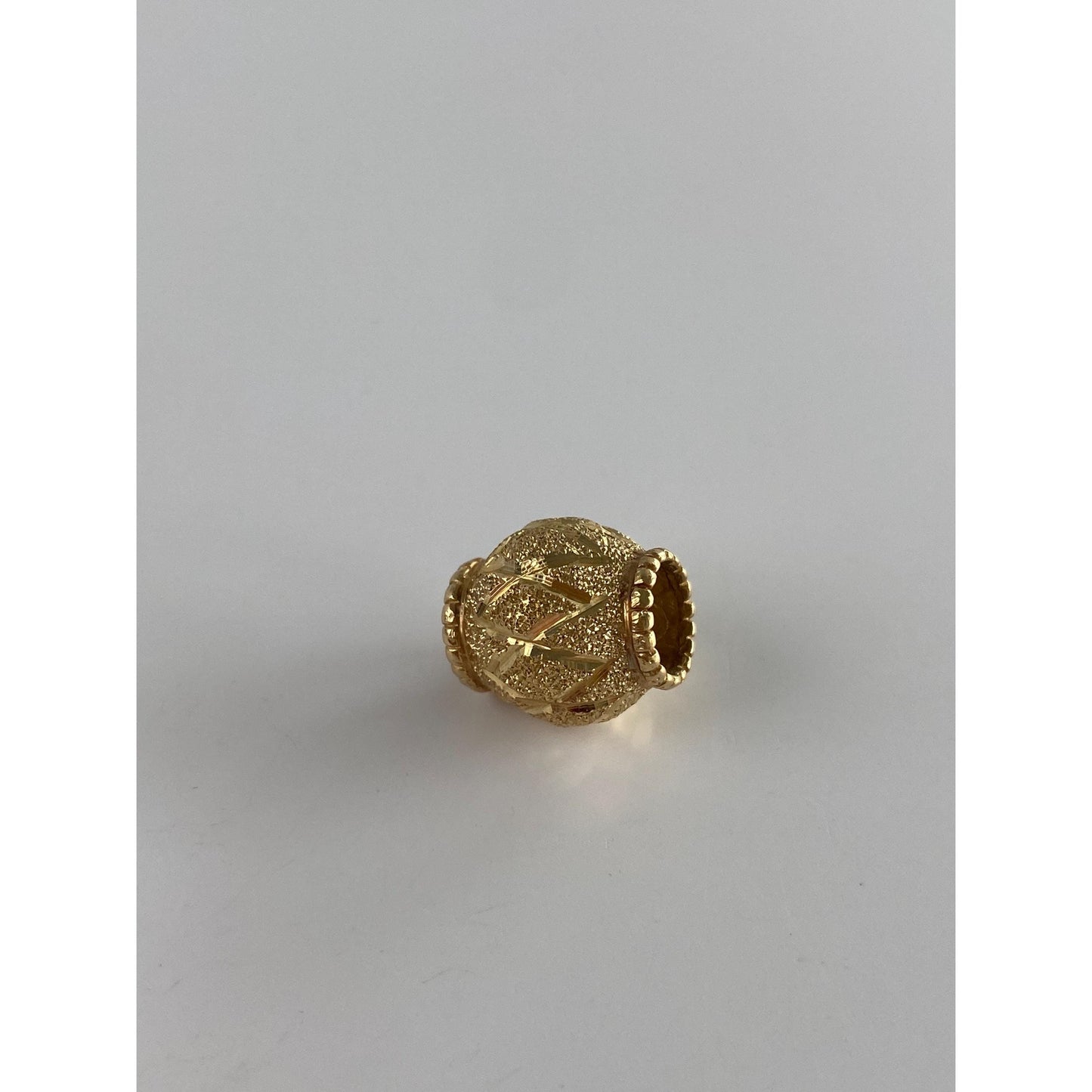 Vintage Solid 14k Yellow Gold Diamond Cut Bead
