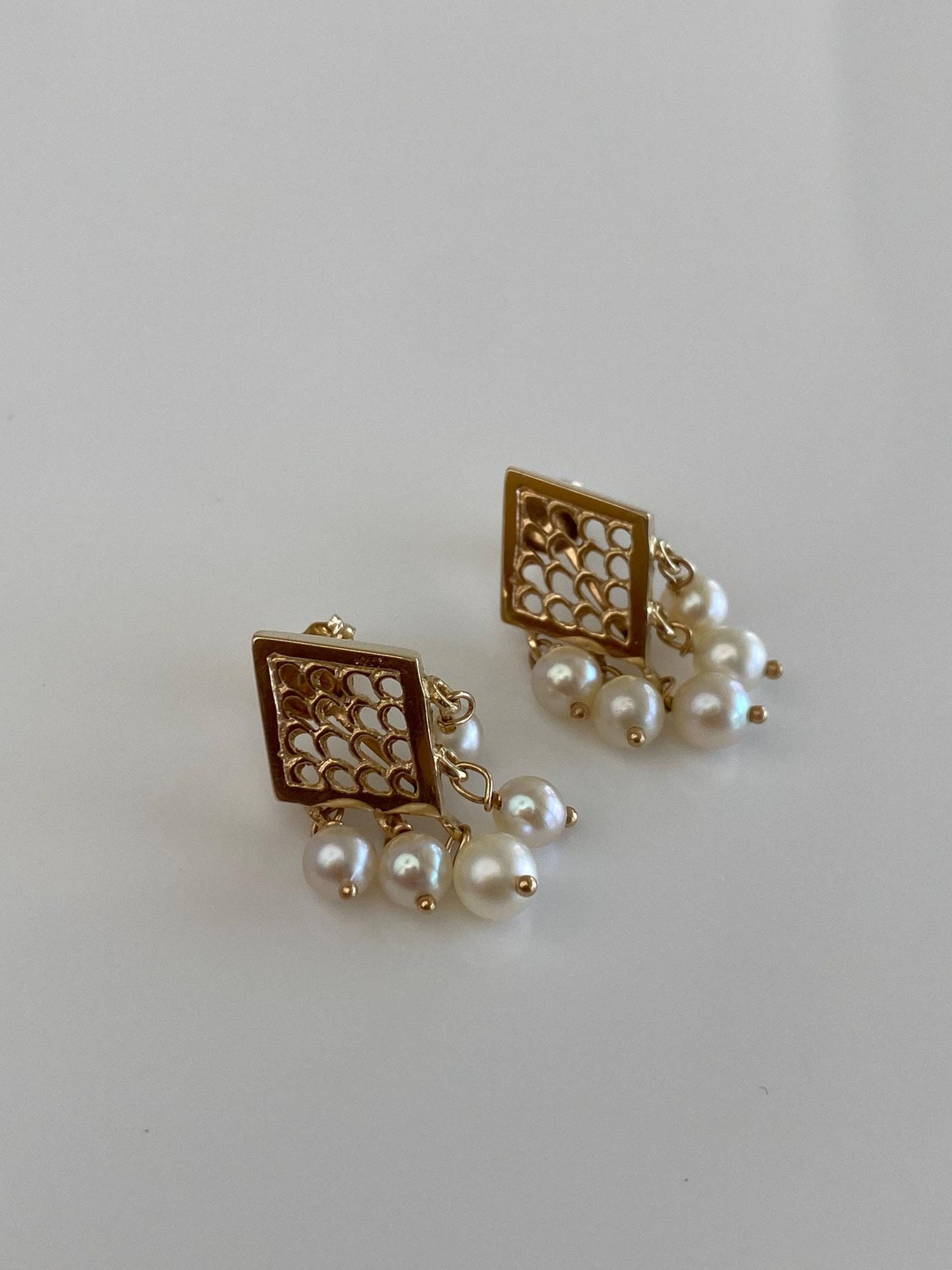 Vintage Solid 14k Yellow Gold Open Work Pearl Fringe Stud Earrings