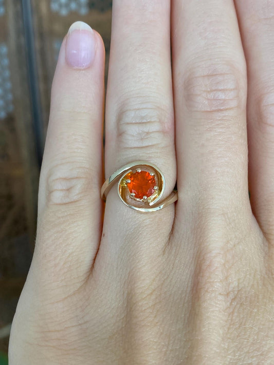 Vintage Solid 14k Yellow Gold Fire Opal Ring - Size 5