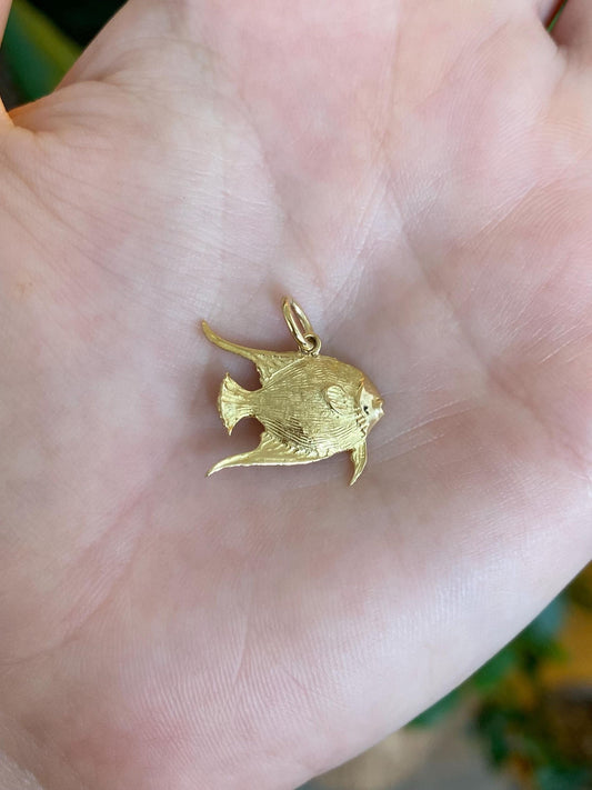 Vintage Solid 18k Yellow Gold Fish Charm