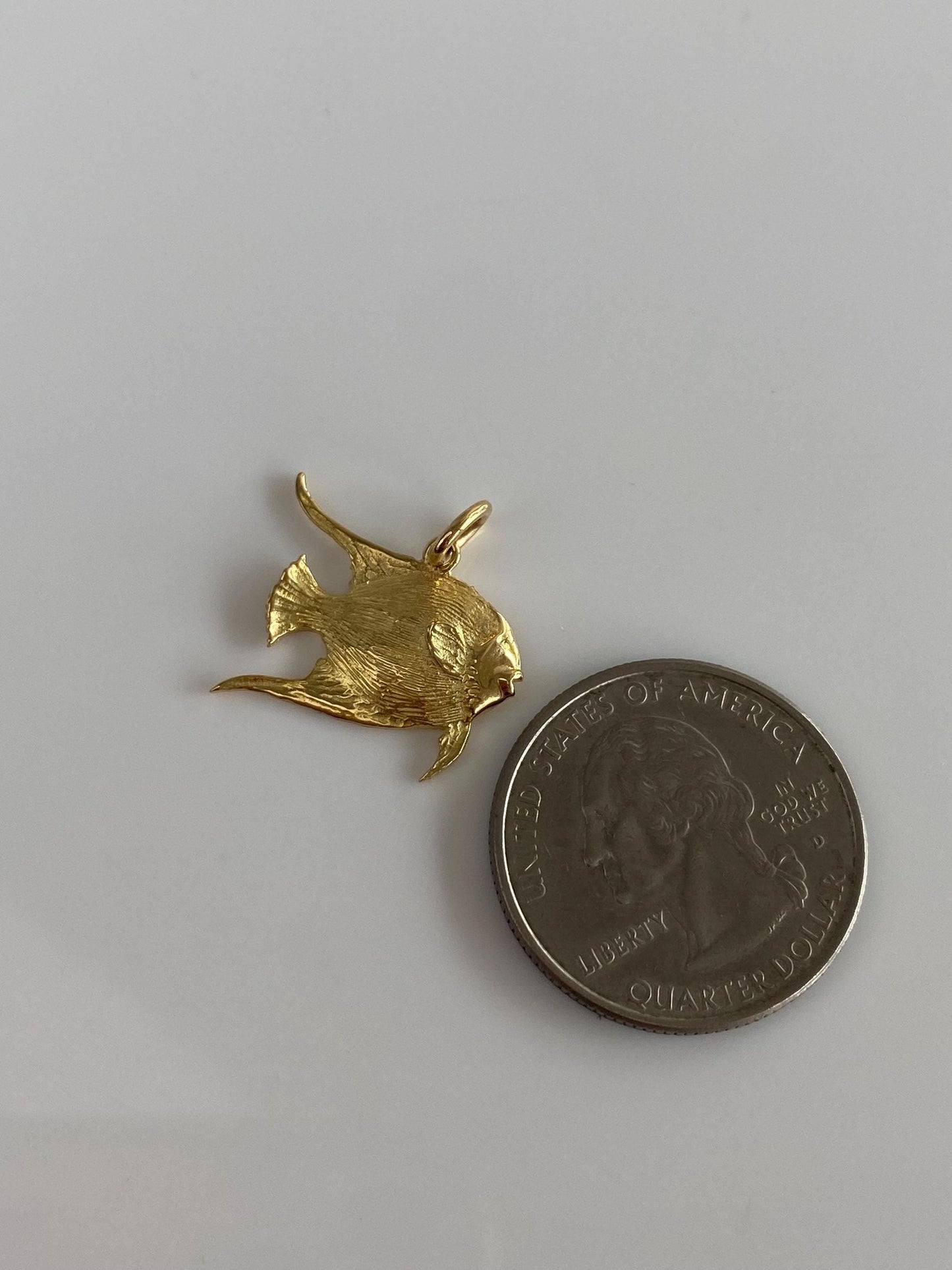 Vintage Solid 18k Yellow Gold Fish Charm