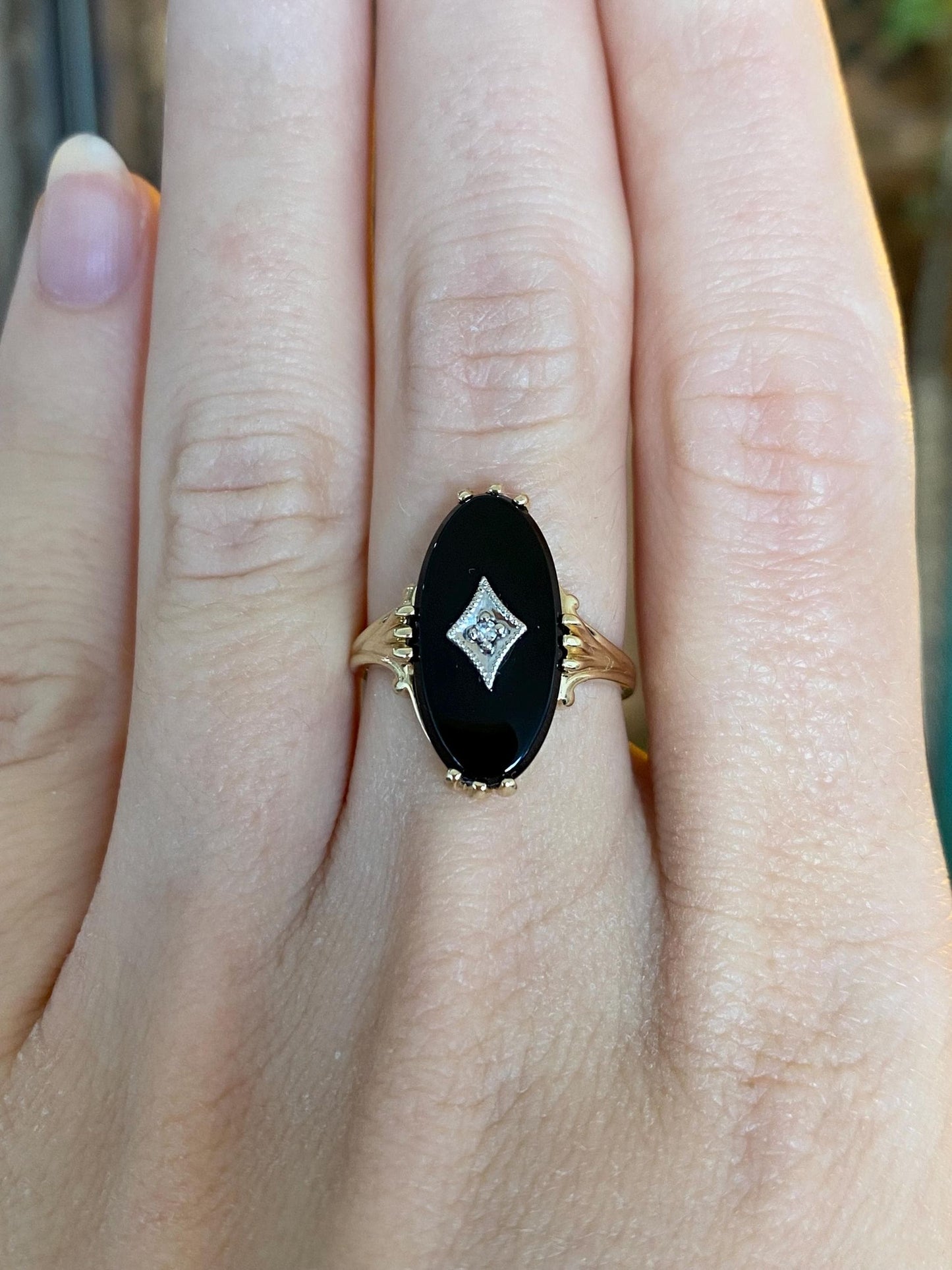 Vintage Solid 14k Yellow Gold Diamond Onyx Ring - Size 6