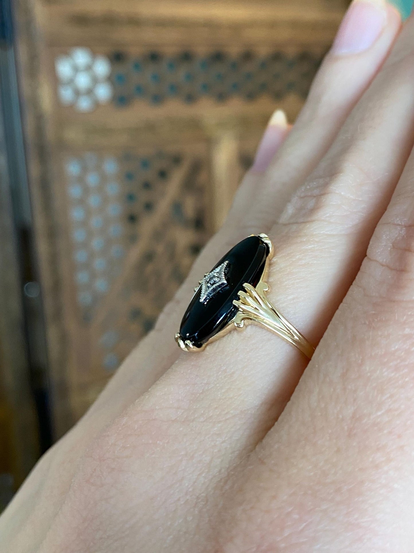 Vintage Solid 14k Yellow Gold Diamond Onyx Ring - Size 6