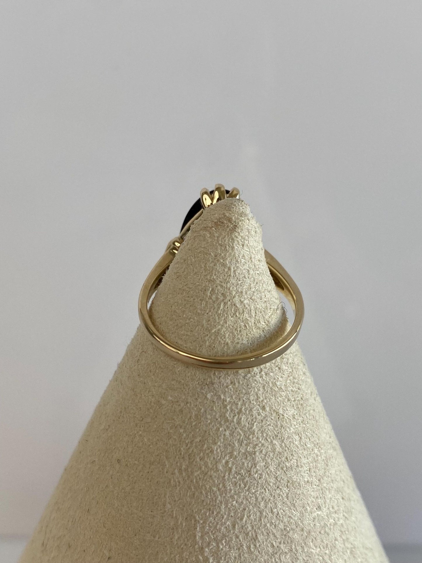 Vintage Solid 14k Yellow Gold Diamond Onyx Ring - Size 6