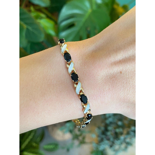 Vintage Solid 14k Yellow Gold Onyx Mother of Pearl XO Link Bracelet - 7.25 inches