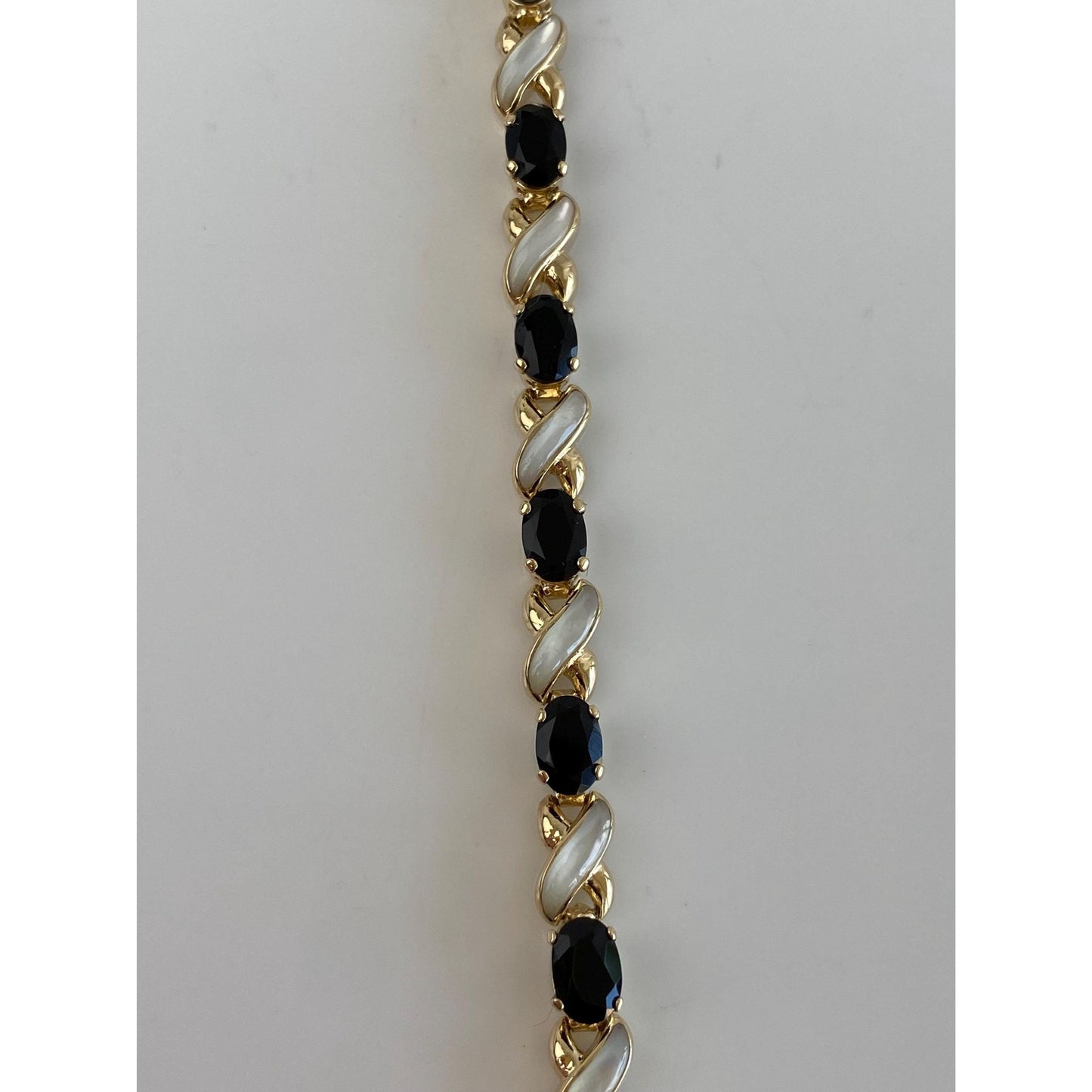 Vintage Solid 14k Yellow Gold Onyx Mother of Pearl XO Link Bracelet - 7.25 inches