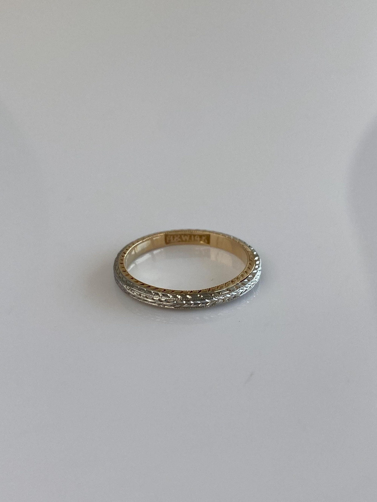 Vintage Solid 14k White & Yellow Gold Designed Ring Band - Size 5.25