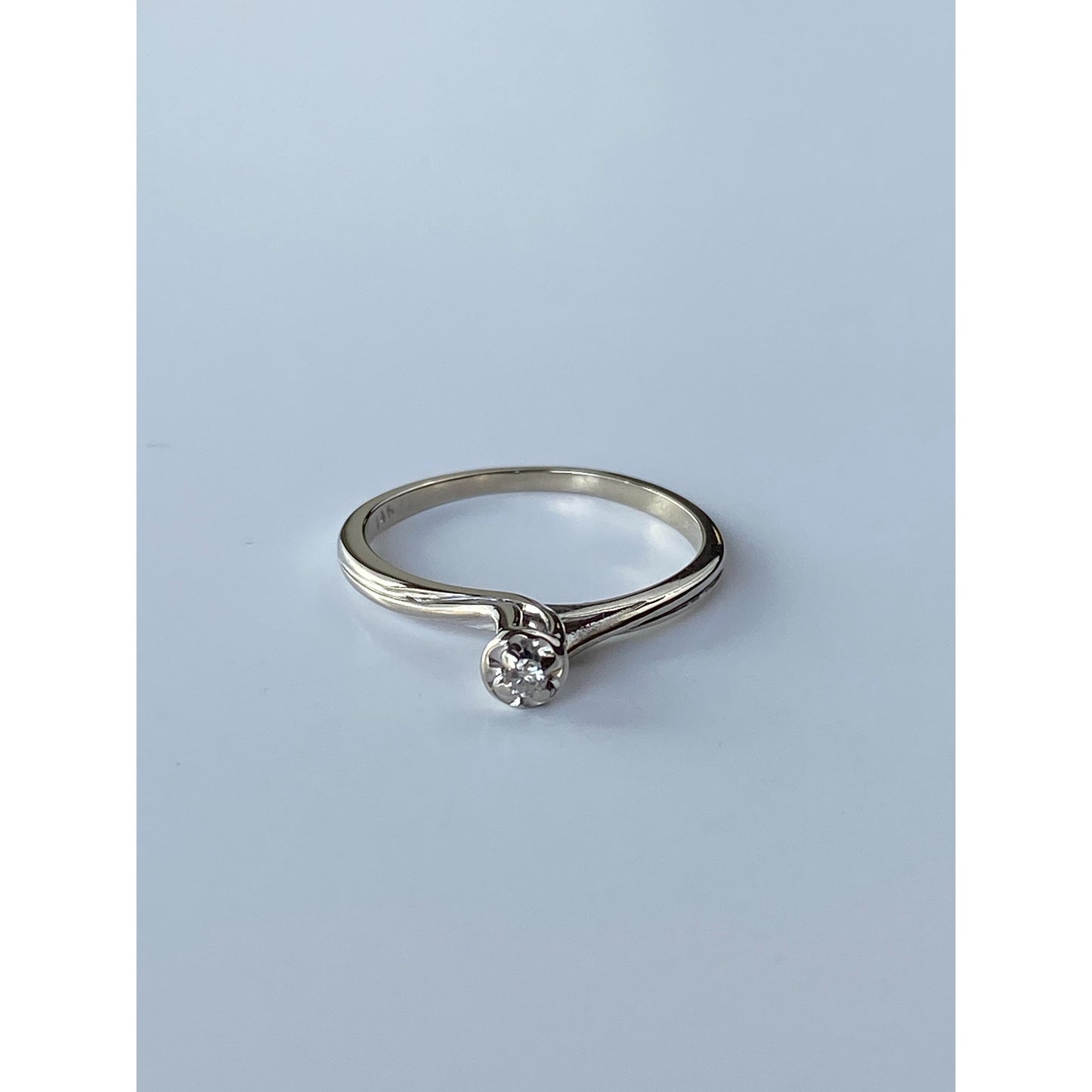 Vintage Solid 14k White Gold Itty Bitty Diamond Ring - Size 5.5