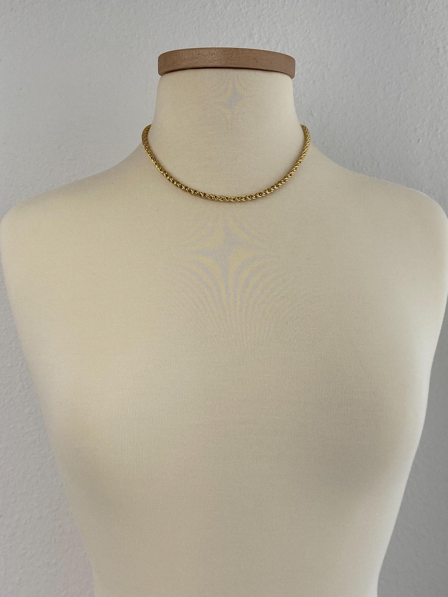 Vintage 18k Yellow Gold Twist Link Chain Necklace - 17.75 inches