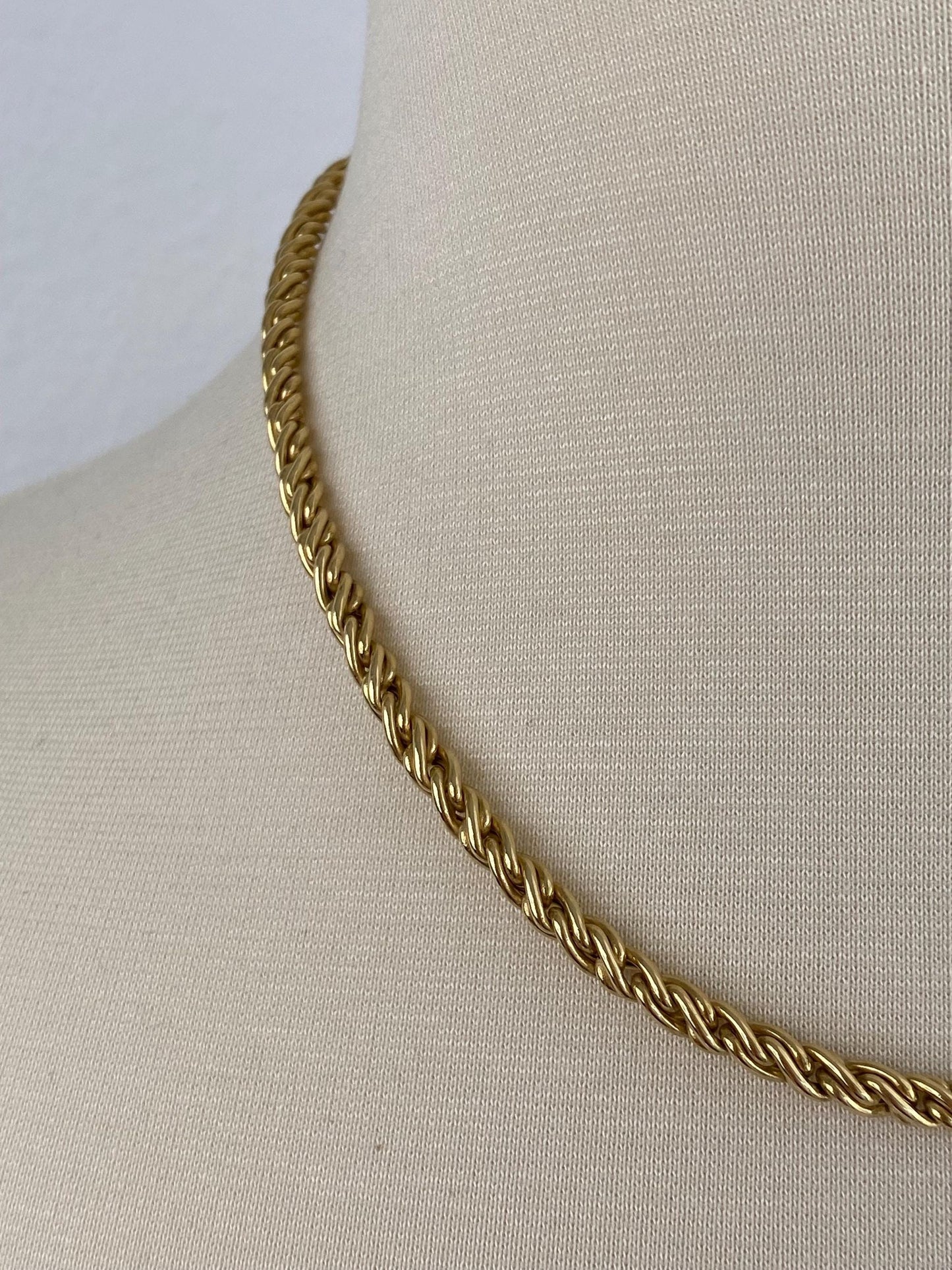 Vintage 18k Yellow Gold Twist Link Chain Necklace - 17.75 inches