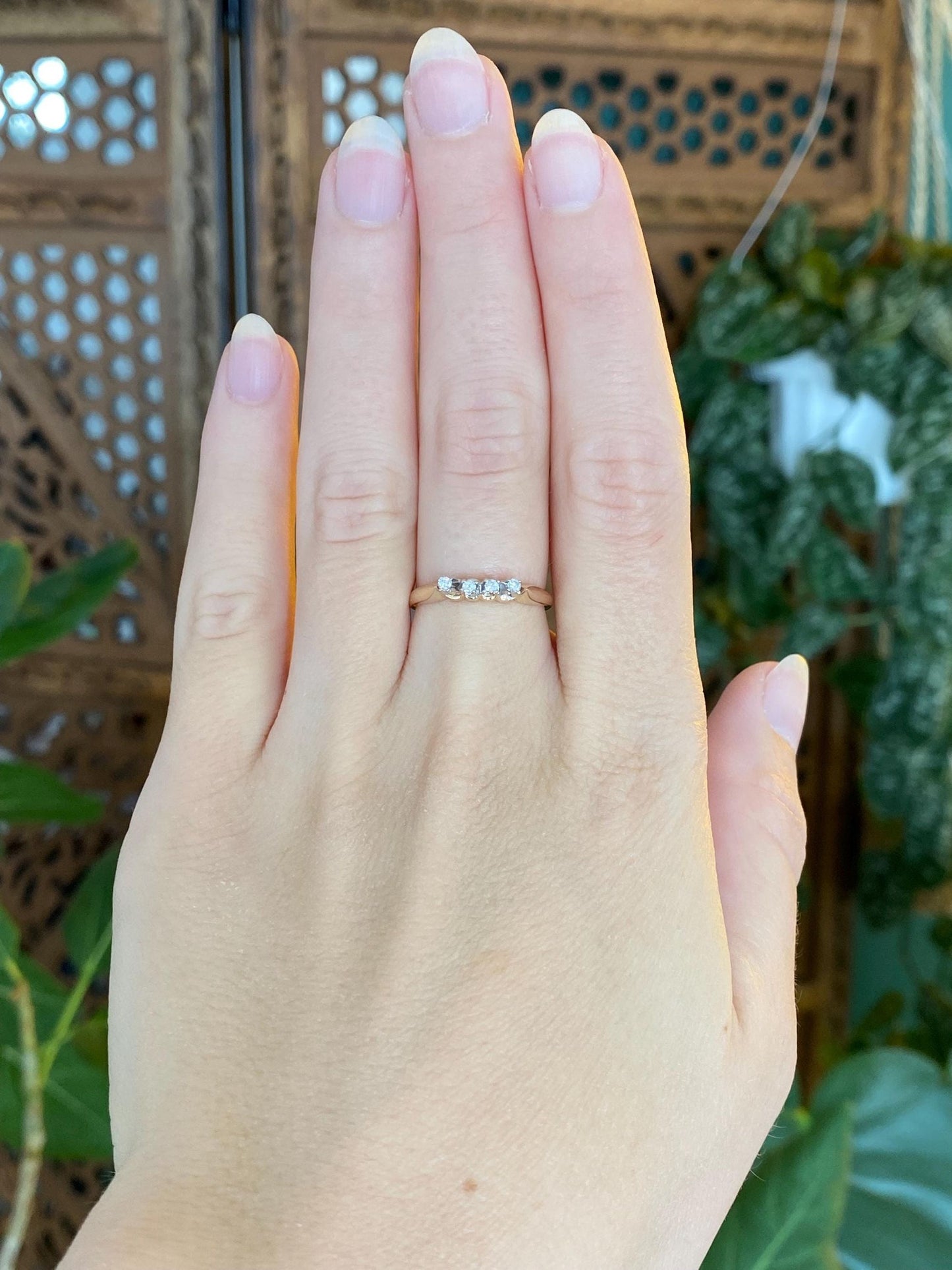 Vintage Solid 14k White & Yellow Gold Diamond Row Ring - Size 6.5