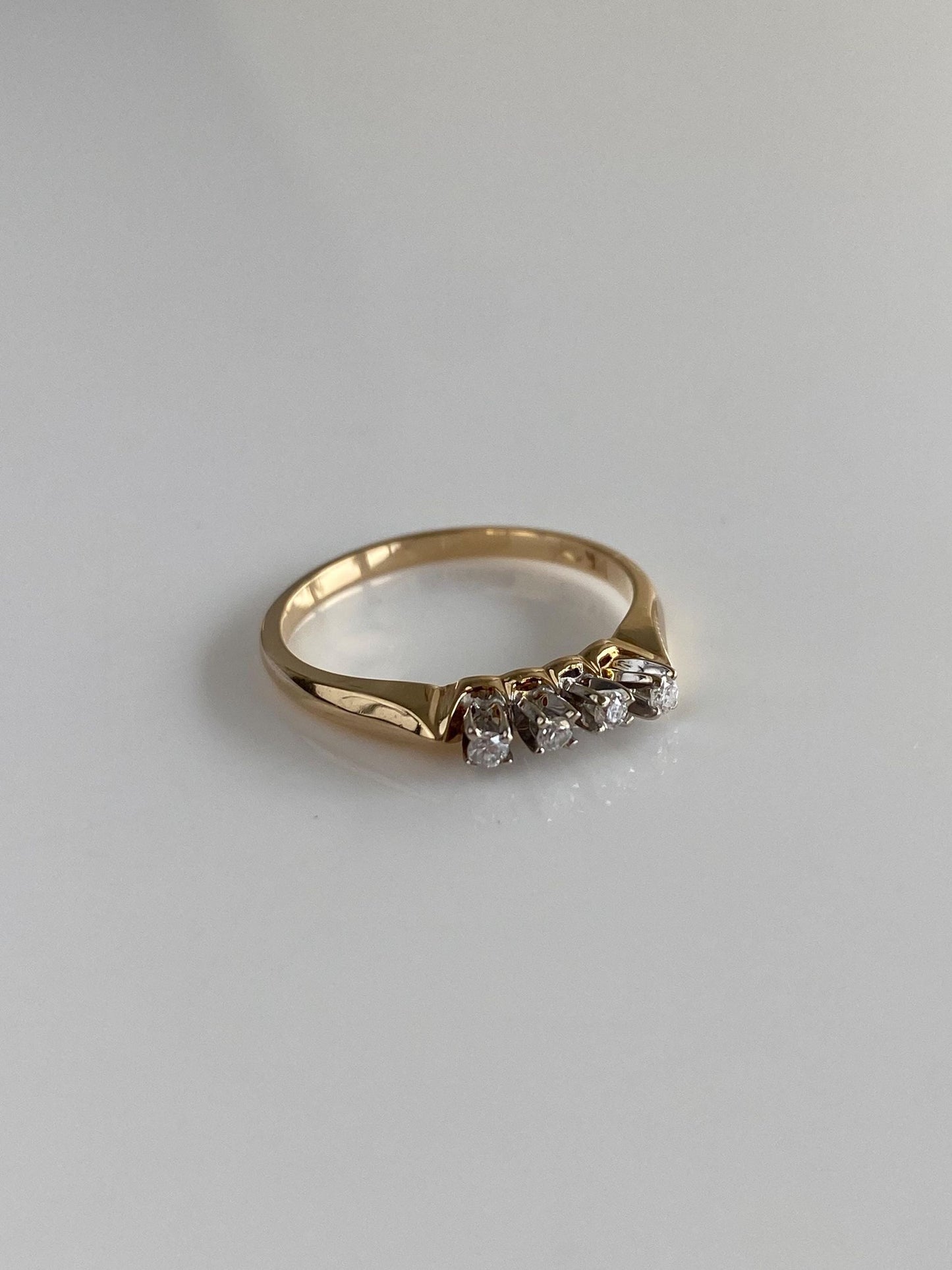 Vintage Solid 14k White & Yellow Gold Diamond Row Ring - Size 6.5