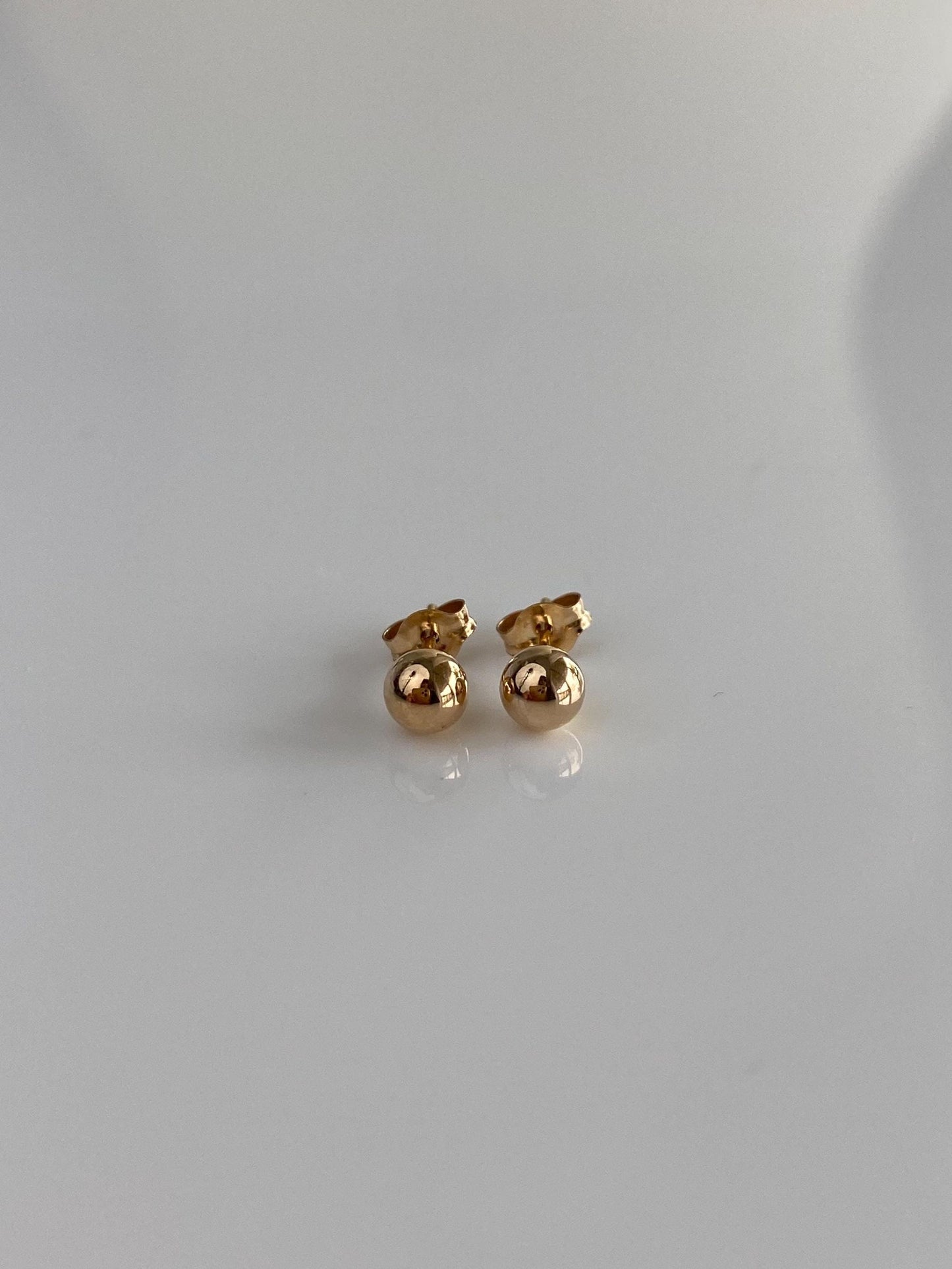 Vintage 10k Yellow Gold Ball Stud Earrings