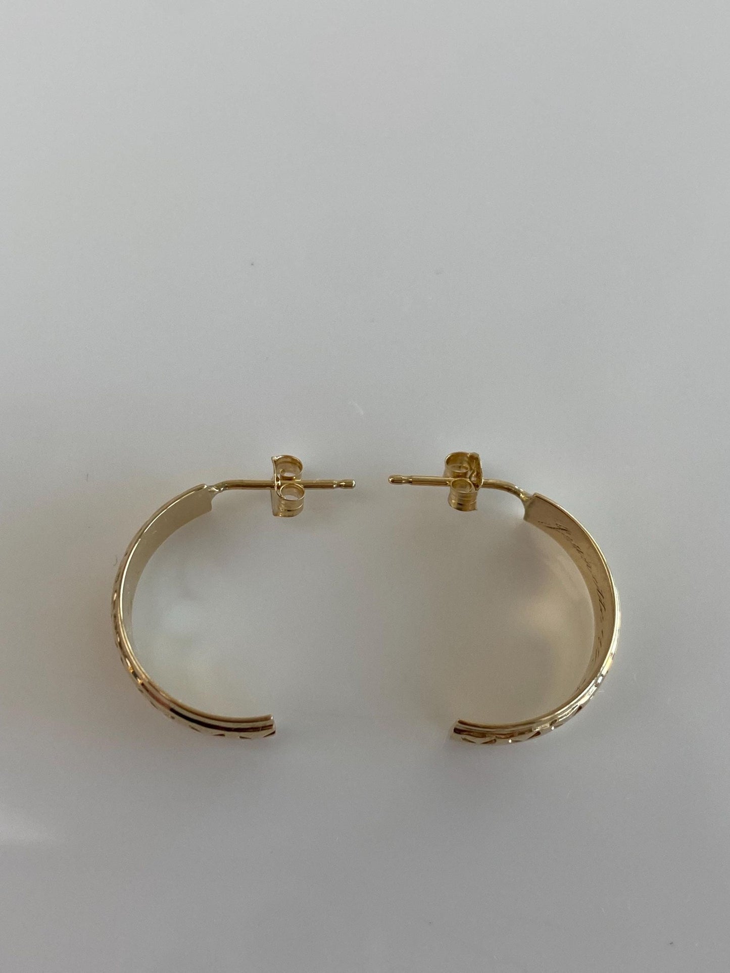 Vintage Solid 14k Yellow Gold Design Drop Earrings
