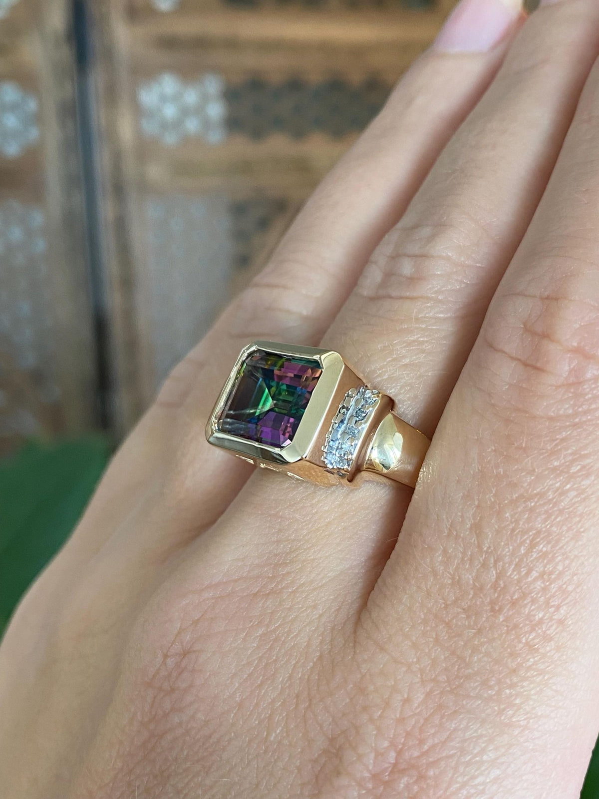 Vintage Solid 14k White & Yellow Gold Diamond Mystic Topaz Ring - Size 7.75