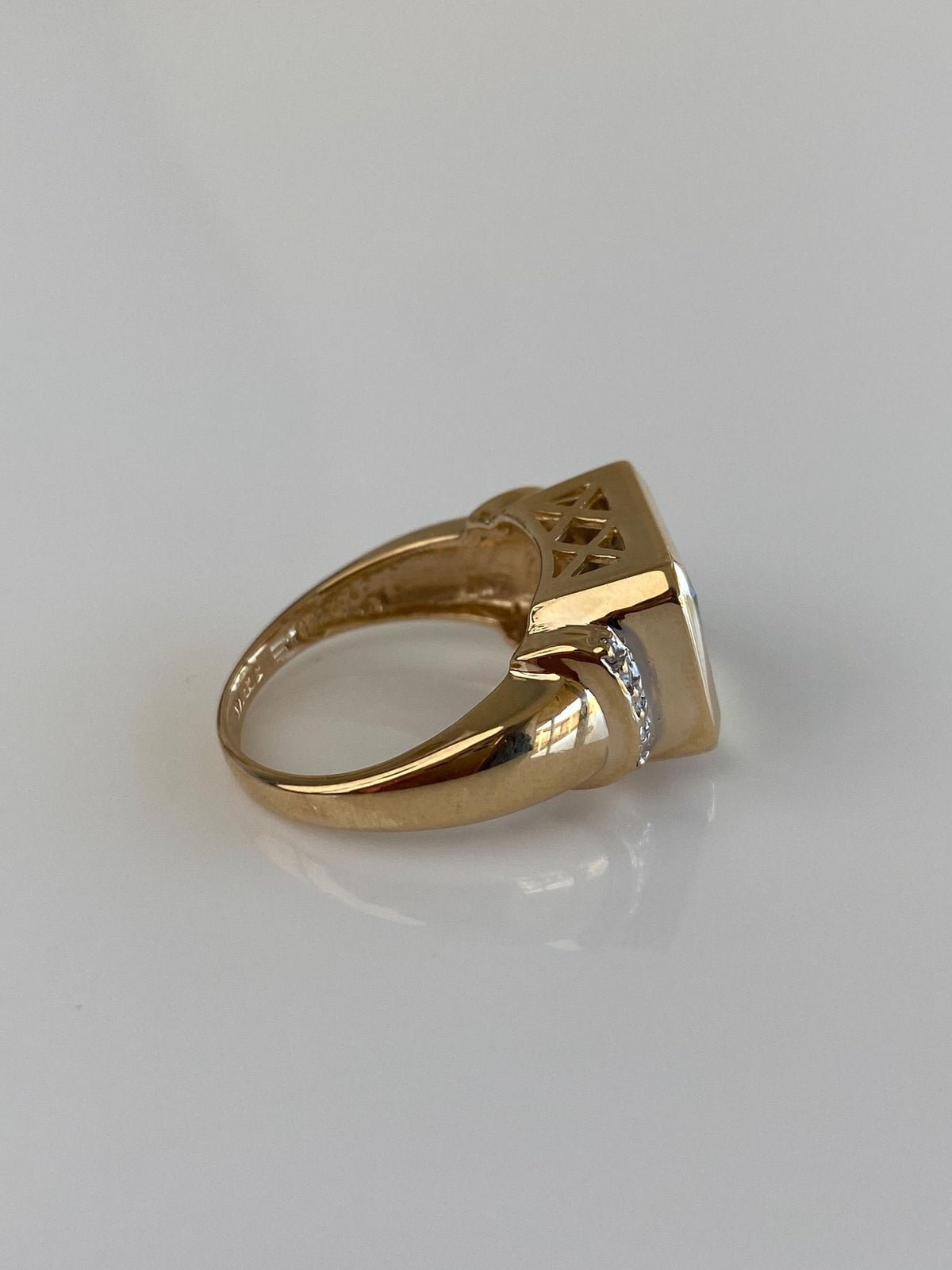 Vintage Solid 14k White & Yellow Gold Diamond Mystic Topaz Ring - Size 7.75