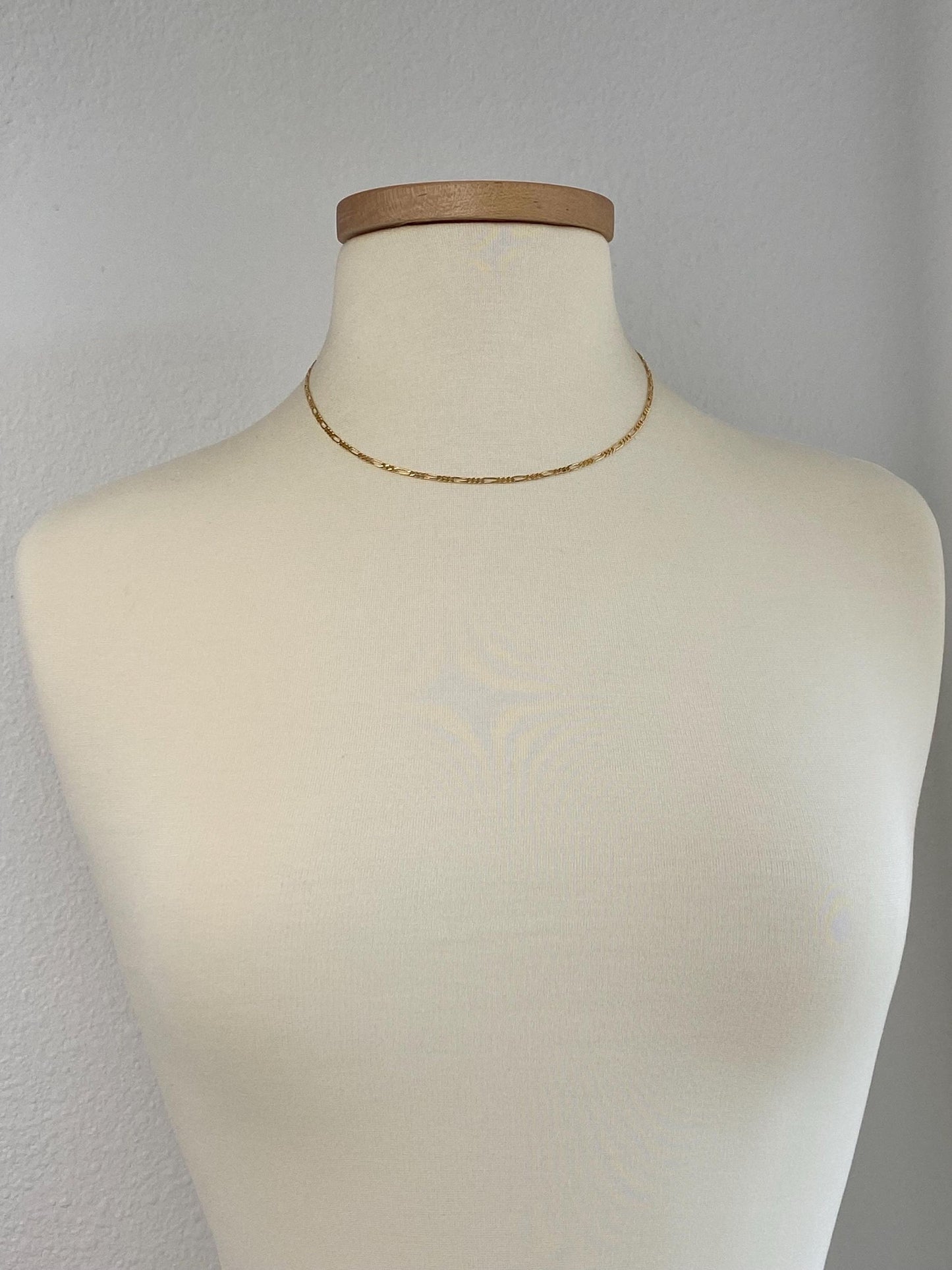 Vintage Solid 18k Yellow Gold Figaro Chain Necklace - 17.75 inches