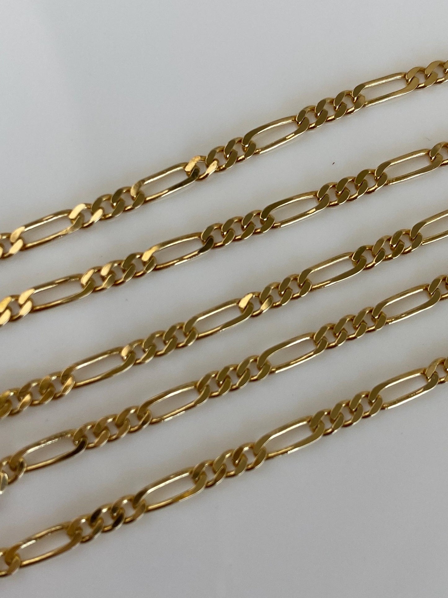 Vintage Solid 18k Yellow Gold Figaro Chain Necklace - 17.75 inches