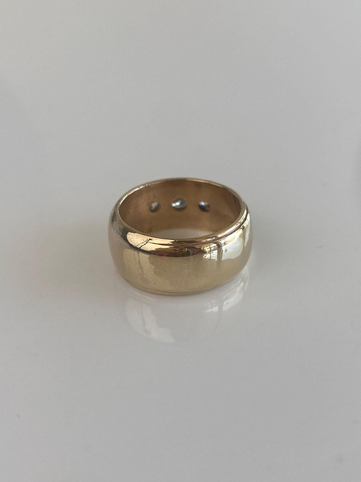 Vintage Solid 14k Yellow Gold Triple Diamond Lined Ring Band - Size 4.5