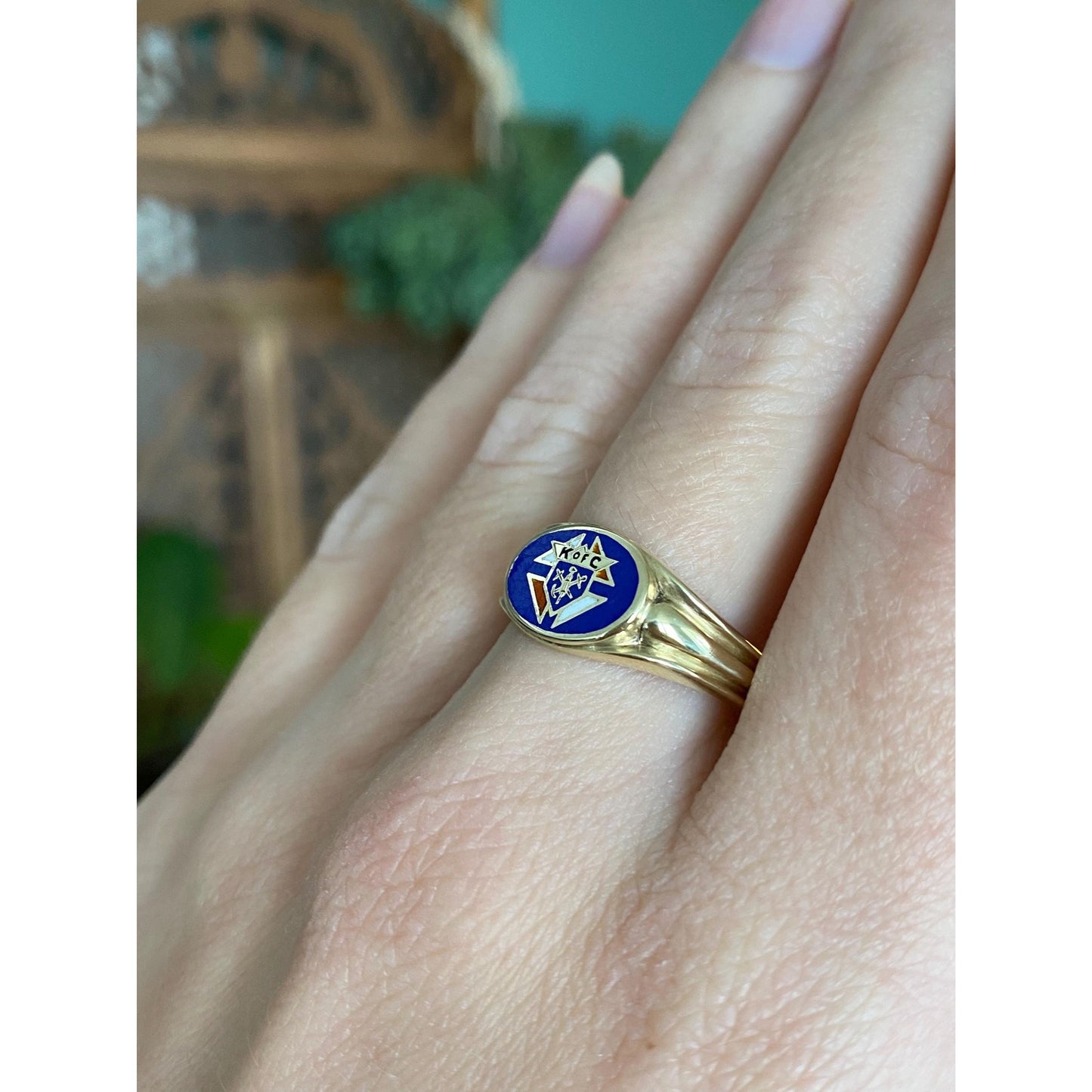 Vintage Solid 14k Yellow Gold Enamel Ring - Size 9