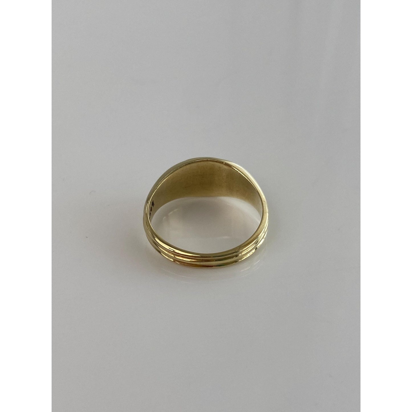 Vintage Solid 14k Yellow Gold Enamel Ring - Size 9