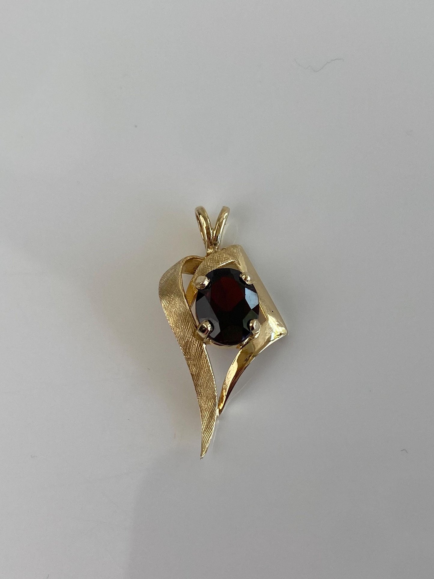 Vintage Solid 14k Yellow Gold Garnet Charm