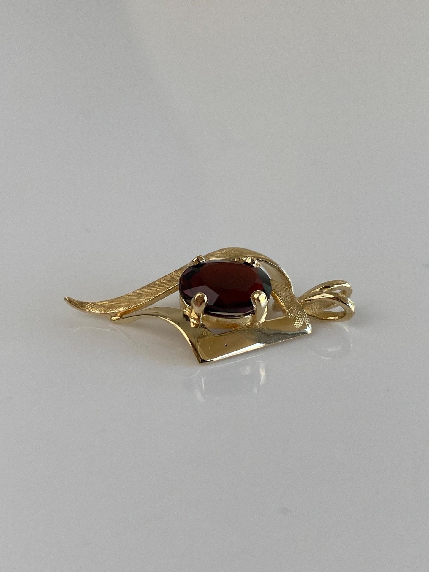 Vintage Solid 14k Yellow Gold Garnet Charm