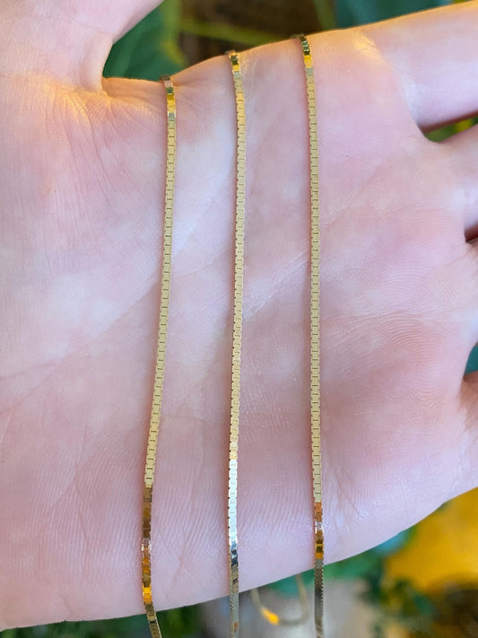 Vintage Solid 14k Yellow Gold Flat Box Chain Necklace - 30 inches