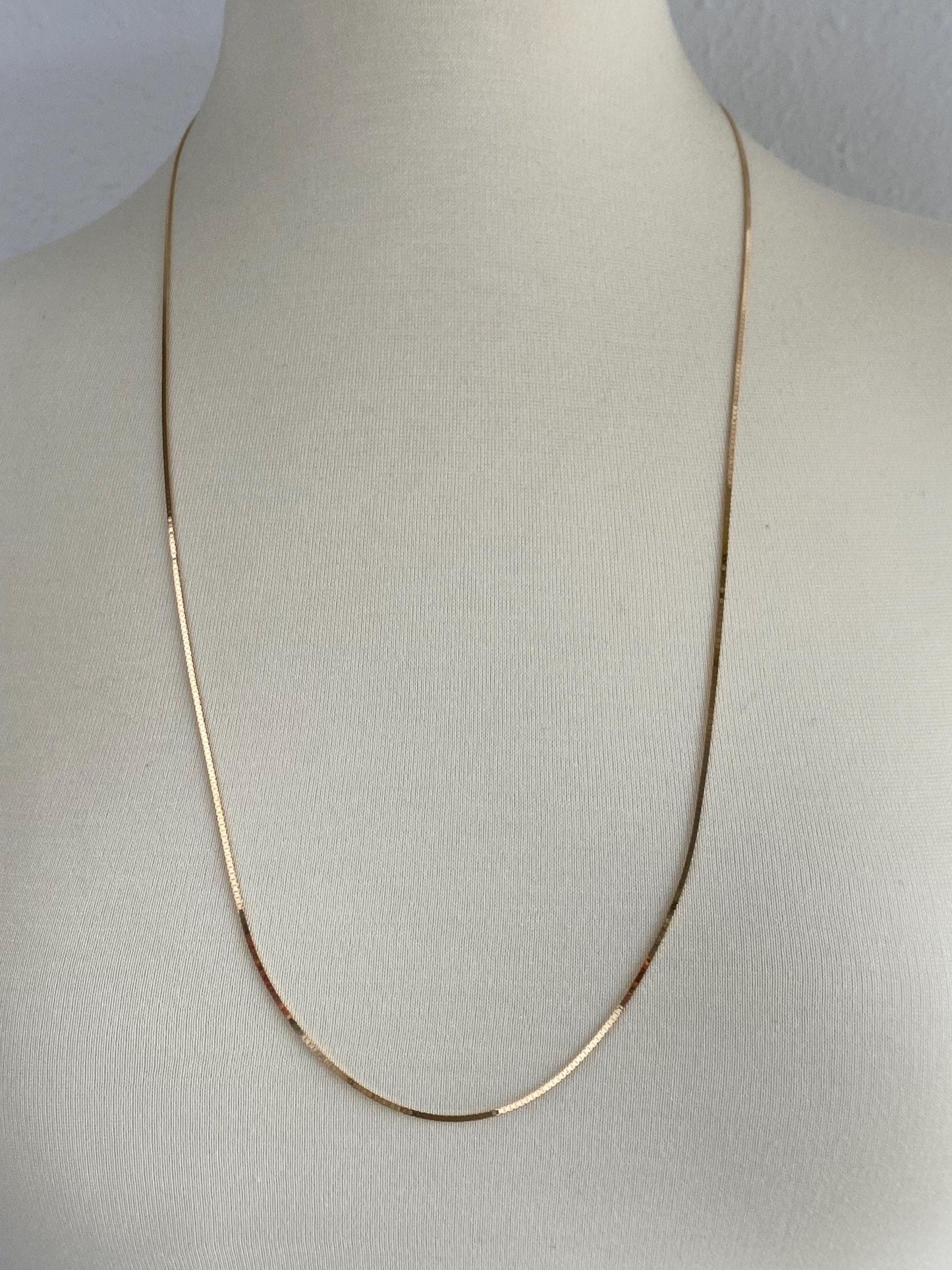Vintage Solid 14k Yellow Gold Flat Box Chain Necklace - 30 inches