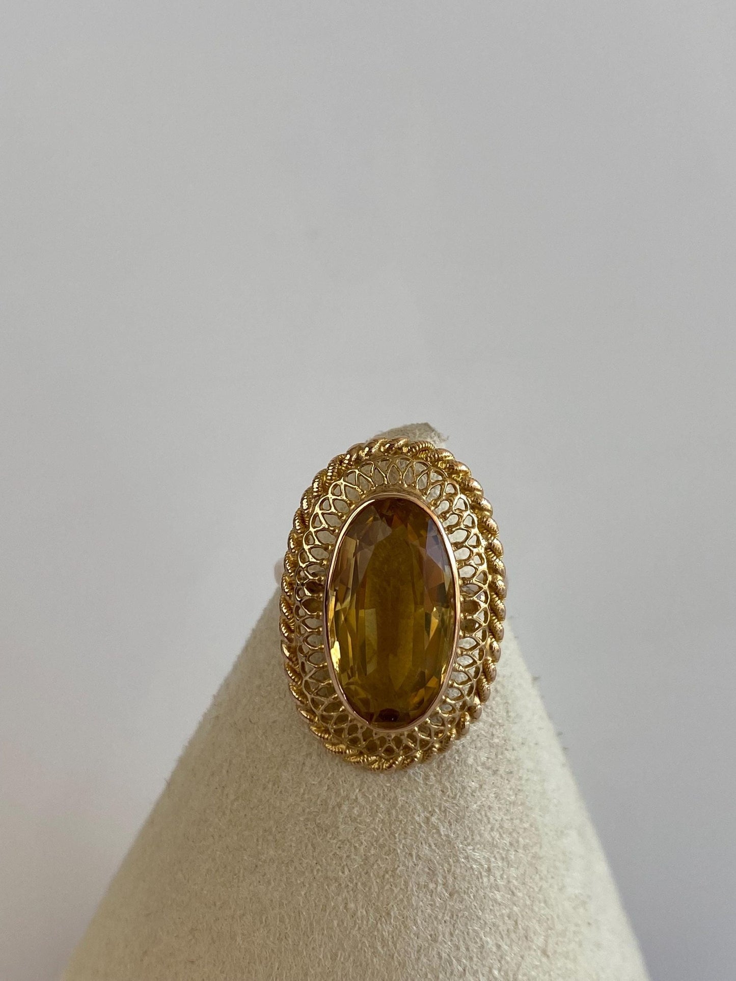Vintage Solid 18k Yellow Gold Citrine Ring - Size 5.25