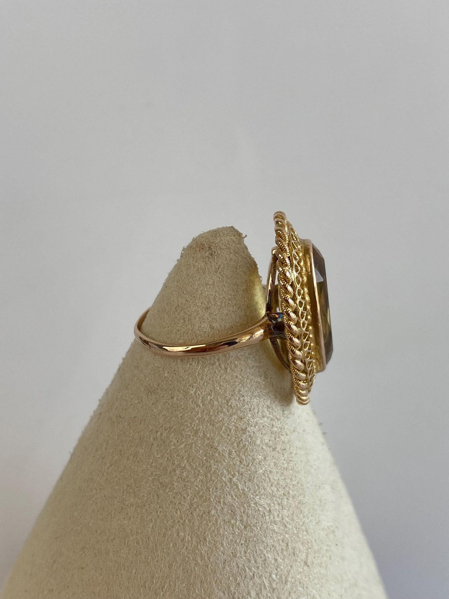 Vintage Solid 18k Yellow Gold Citrine Ring - Size 5.25